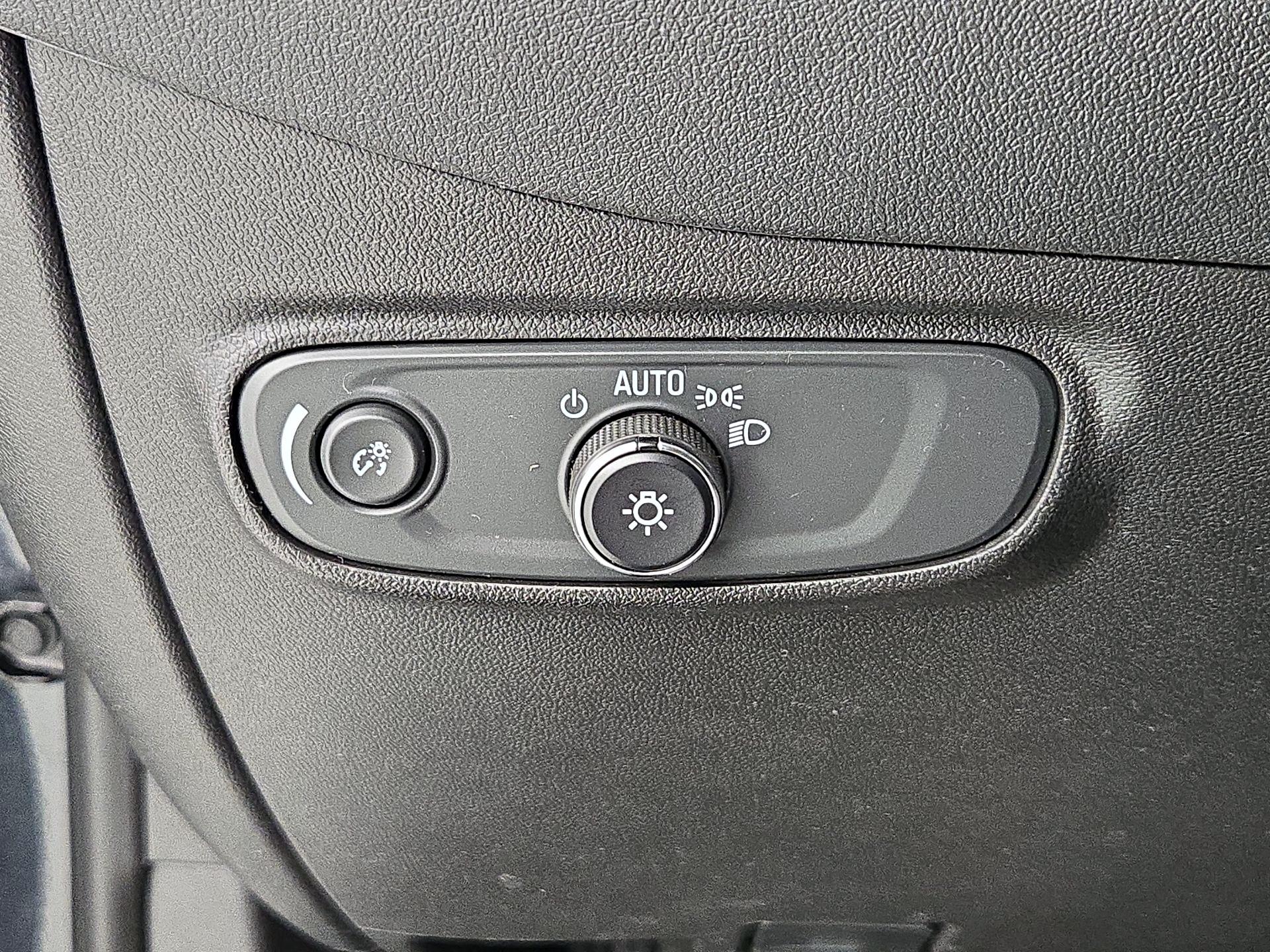 Thumbnail: 2023 Chevrolet Equinox - 13