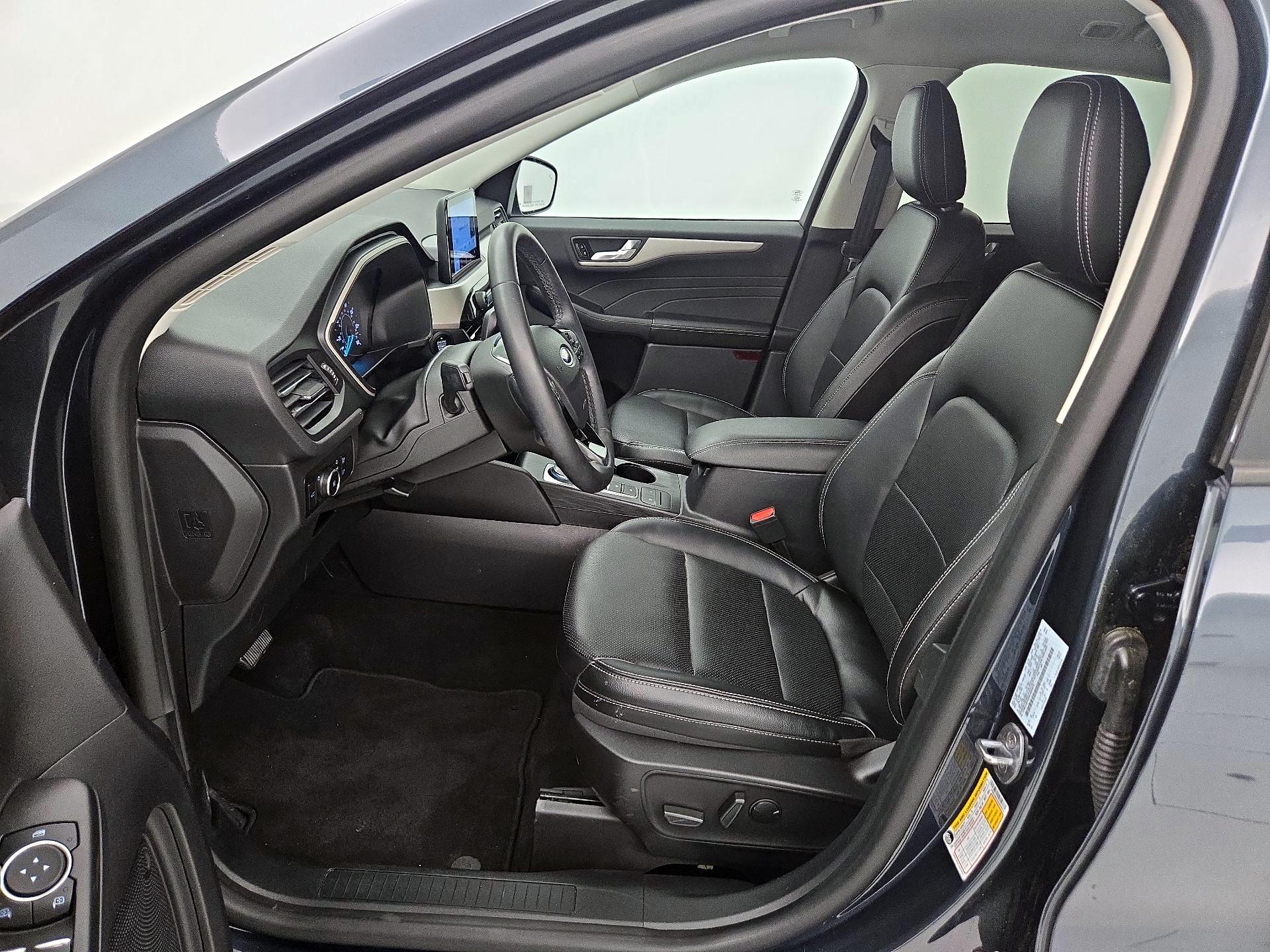 Thumbnail: 2022 Ford Escape - 11