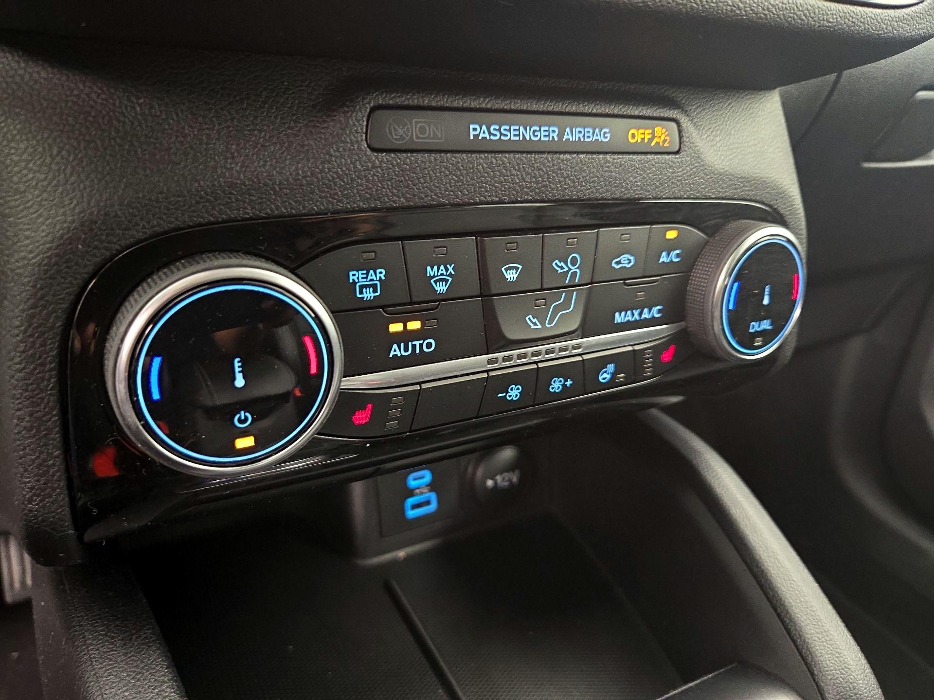 Thumbnail: 2022 Ford Escape - 17