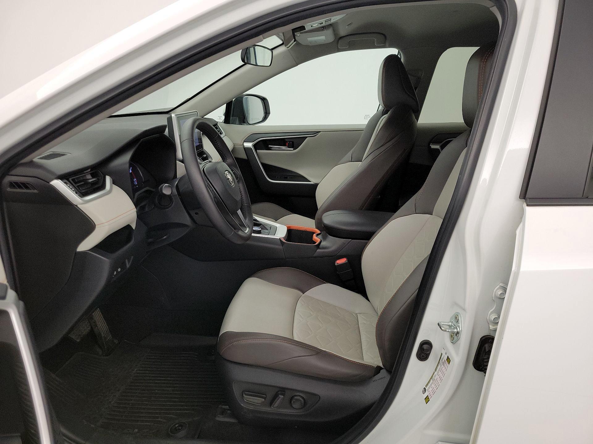 Thumbnail: 2023 Toyota RAV4 - 11