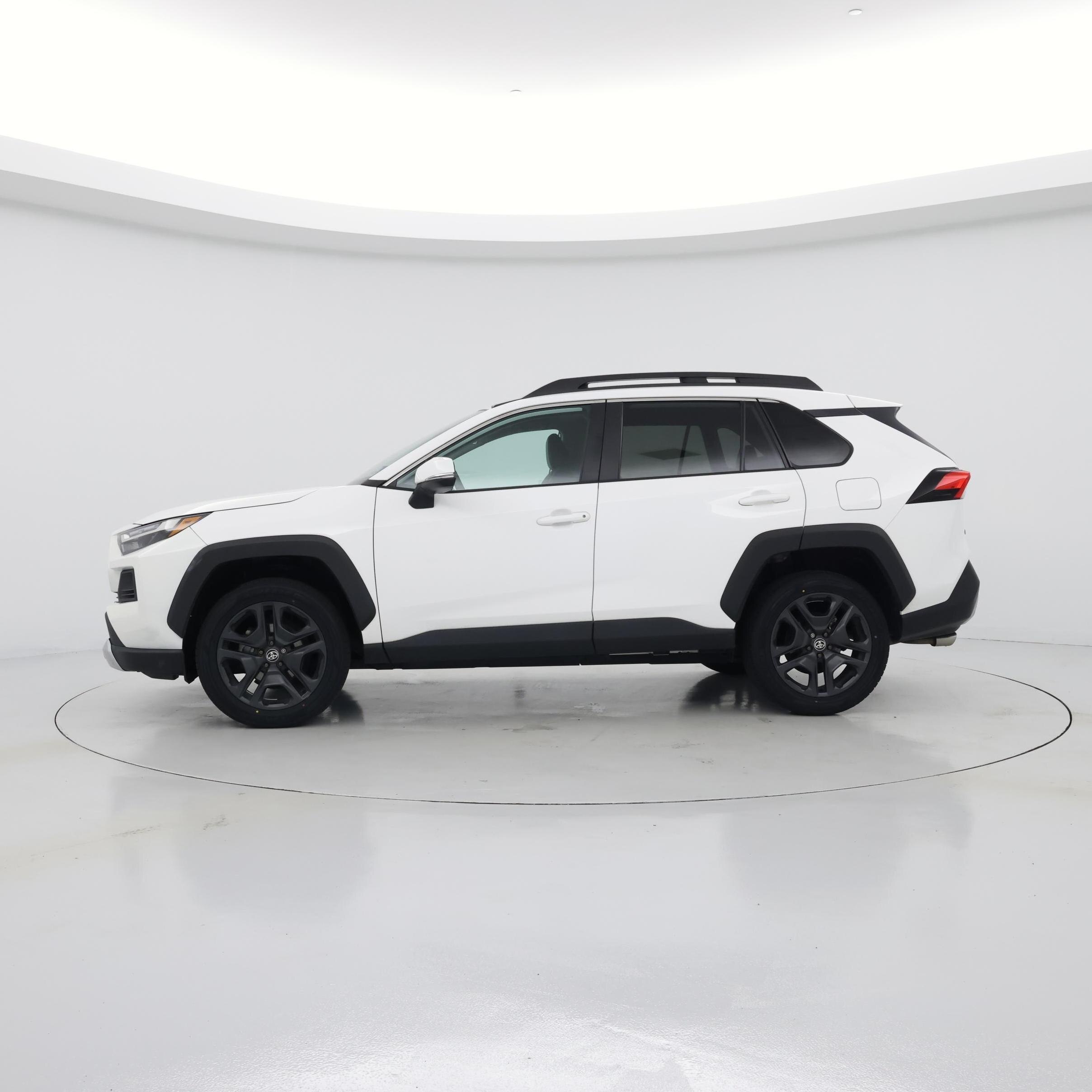 Thumbnail: 2023 Toyota RAV4 - 3