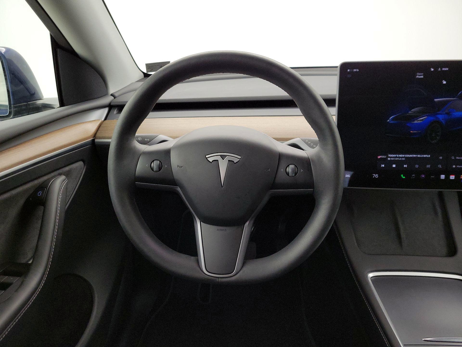 Thumbnail: 2023 Tesla Model Y - 10