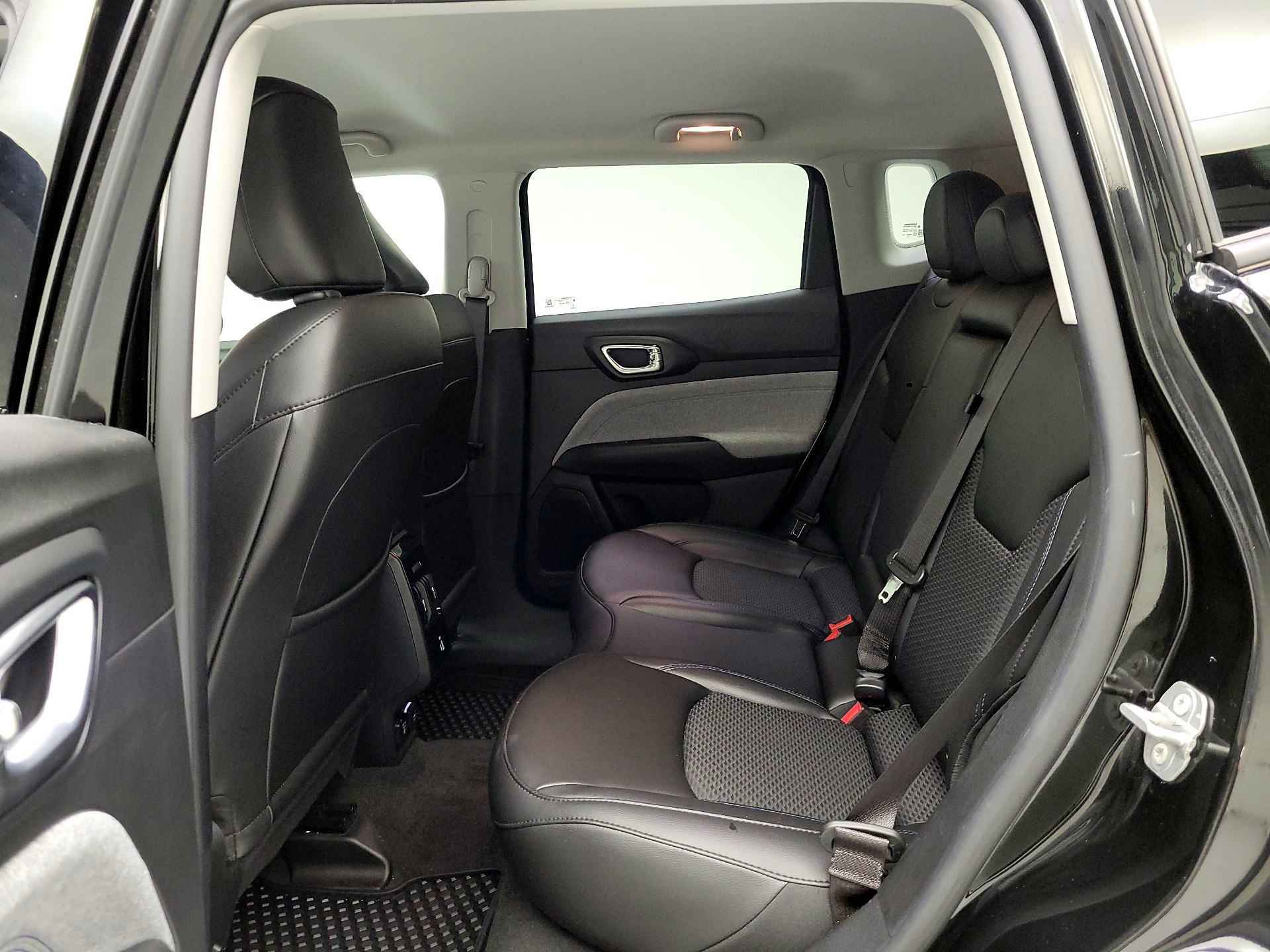 Thumbnail: 2022 Jeep Compass - 19