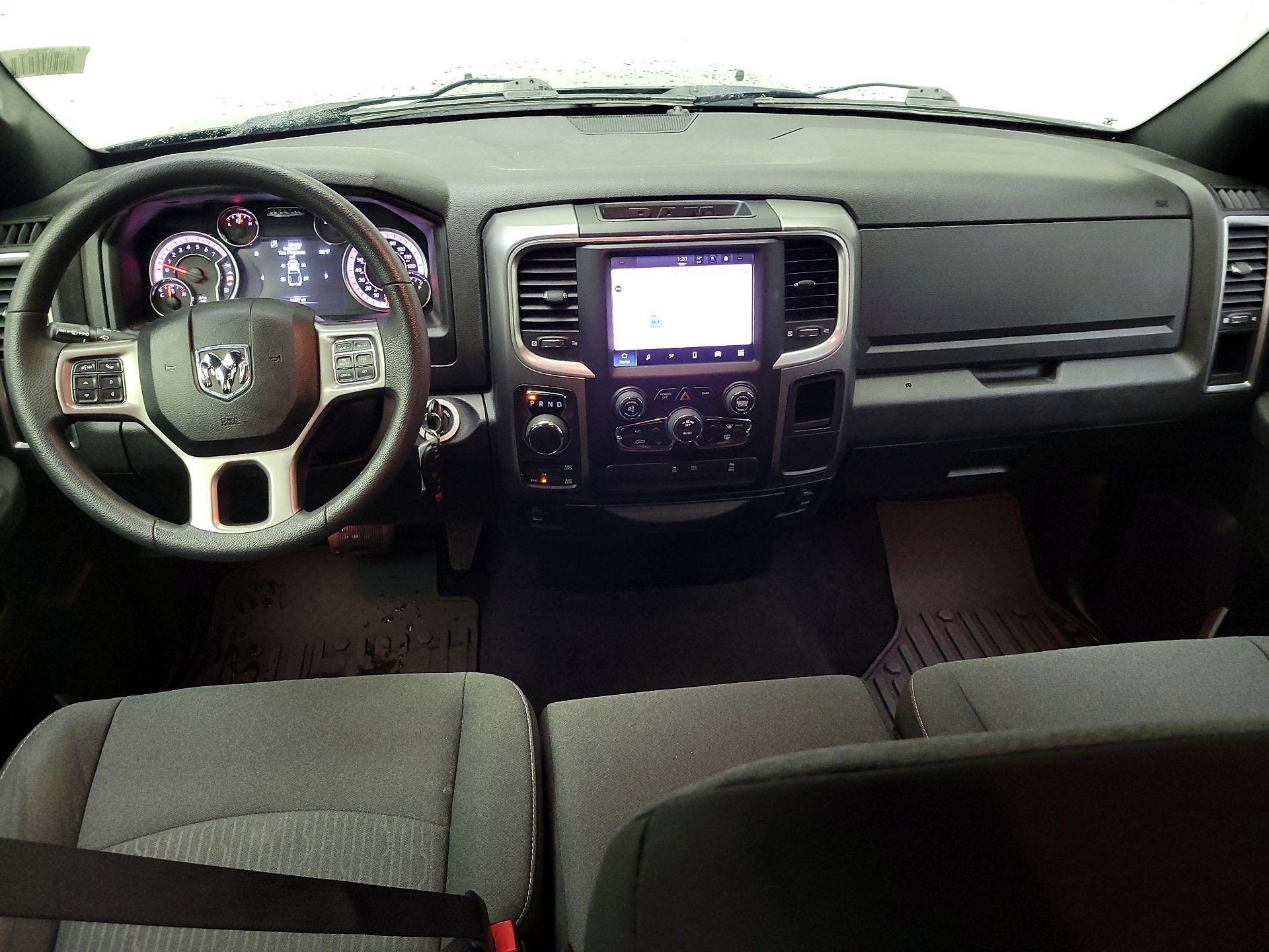 Thumbnail: 2022 RAM 1500 Classic - 9