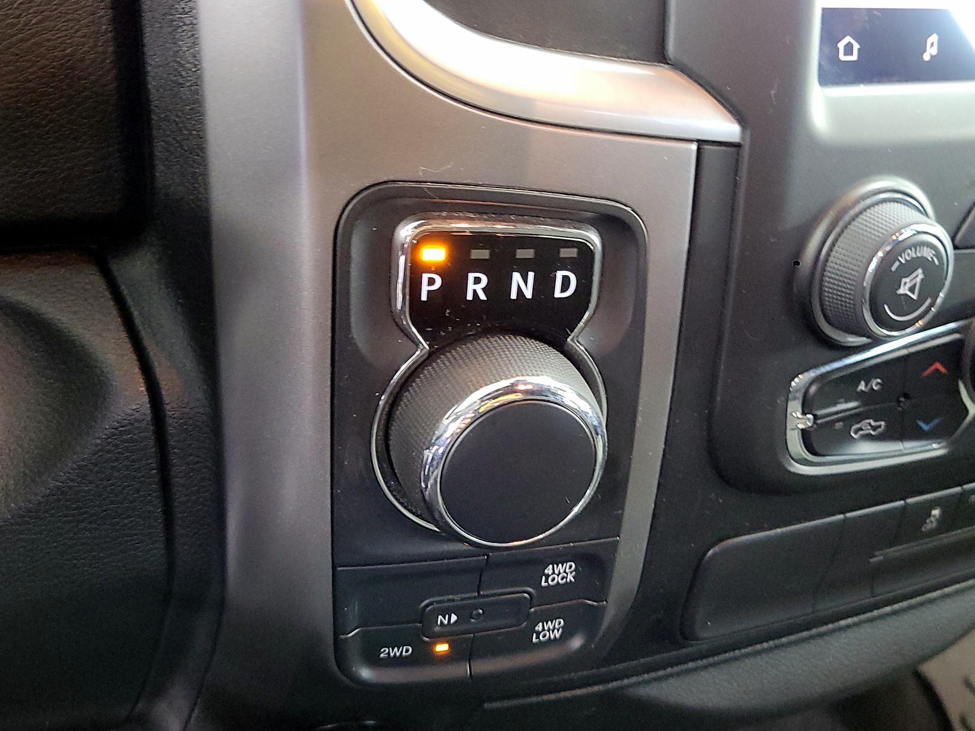 Thumbnail: 2022 RAM 1500 Classic - 17