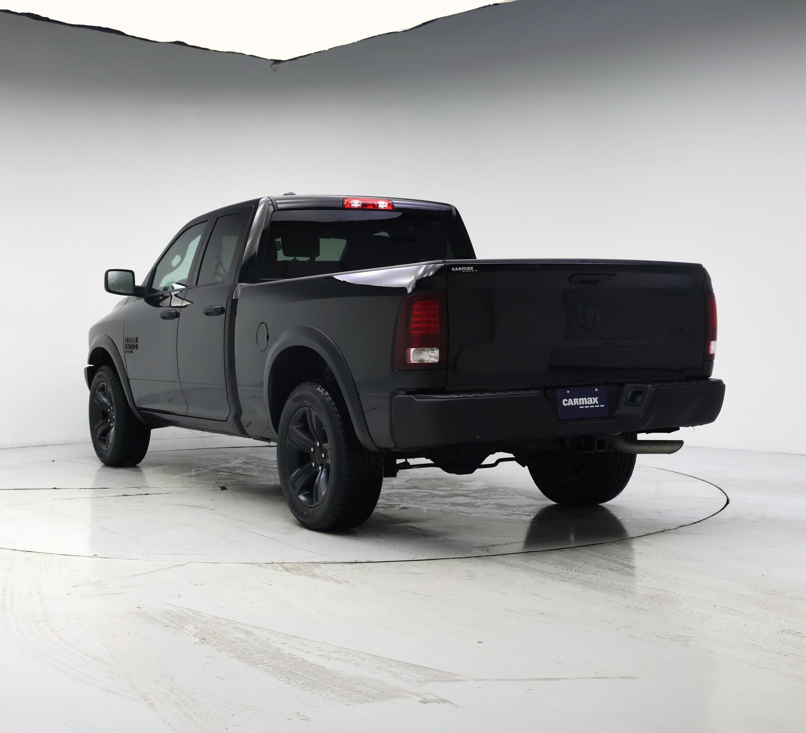Thumbnail: 2022 RAM 1500 Classic - 2