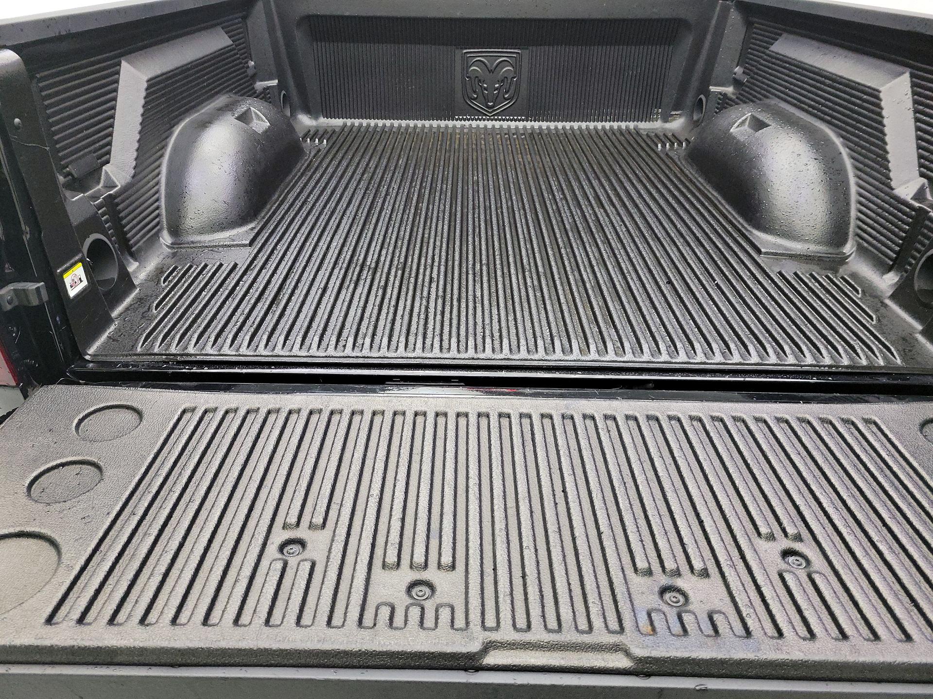 Thumbnail: 2022 RAM 1500 Classic - 20