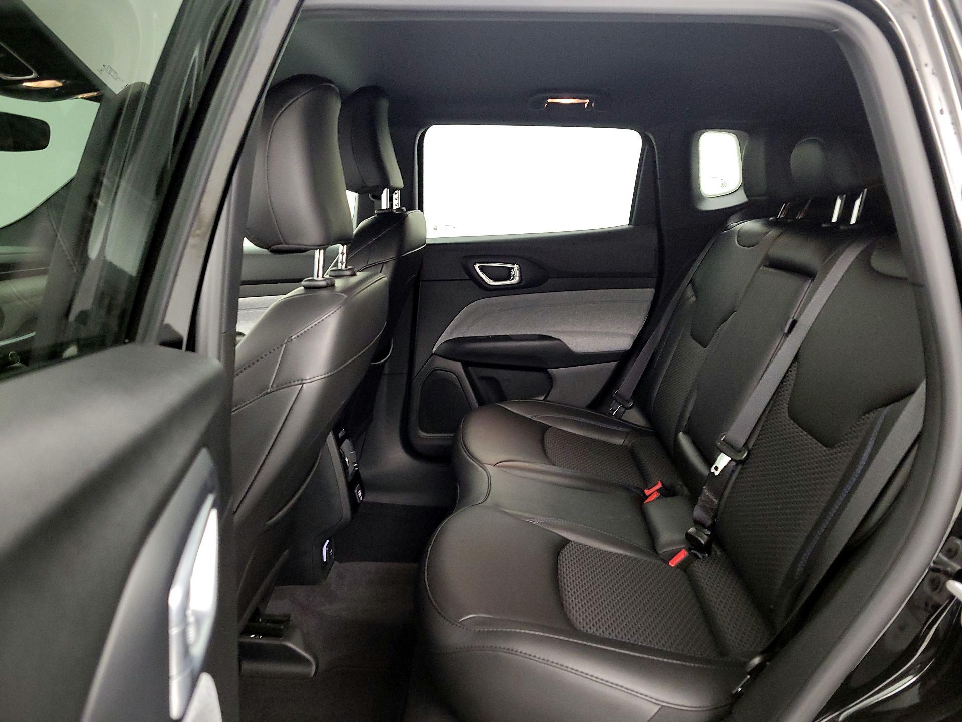 Thumbnail: 2023 Jeep Compass - 19
