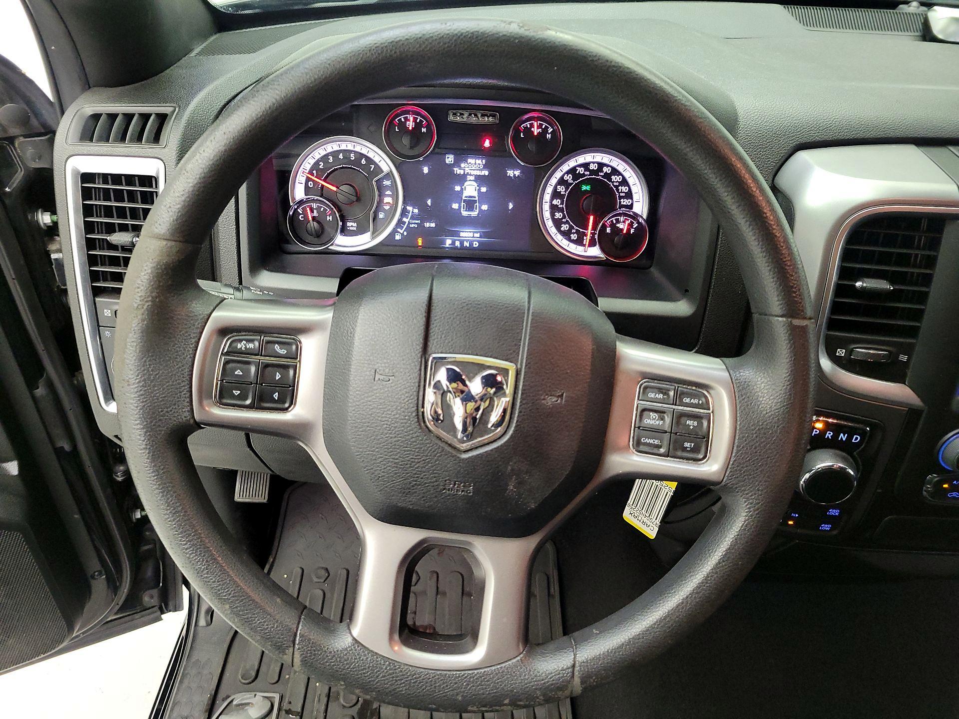 Thumbnail: 2022 RAM 1500 Classic - 10