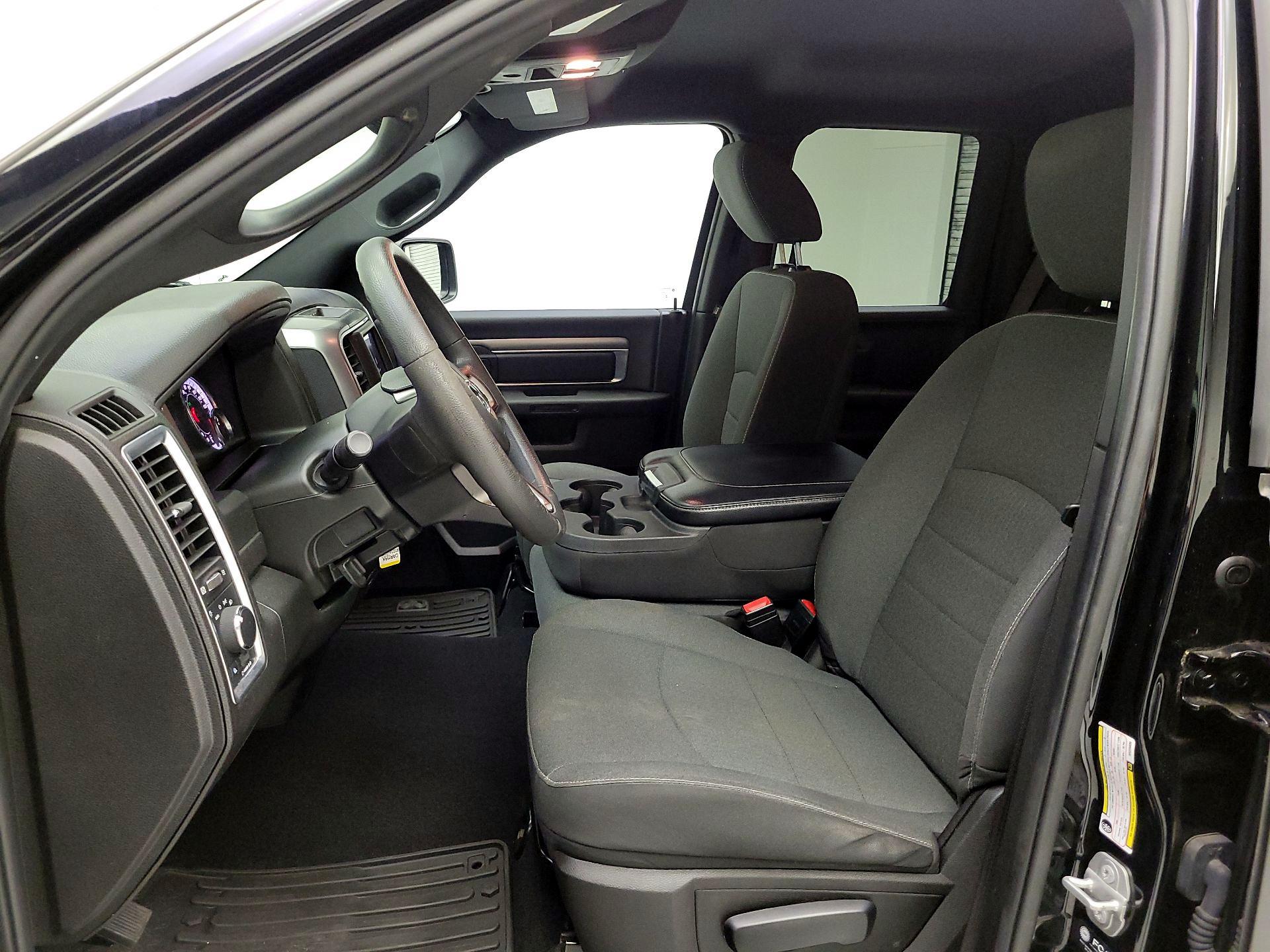Thumbnail: 2022 RAM 1500 Classic - 11