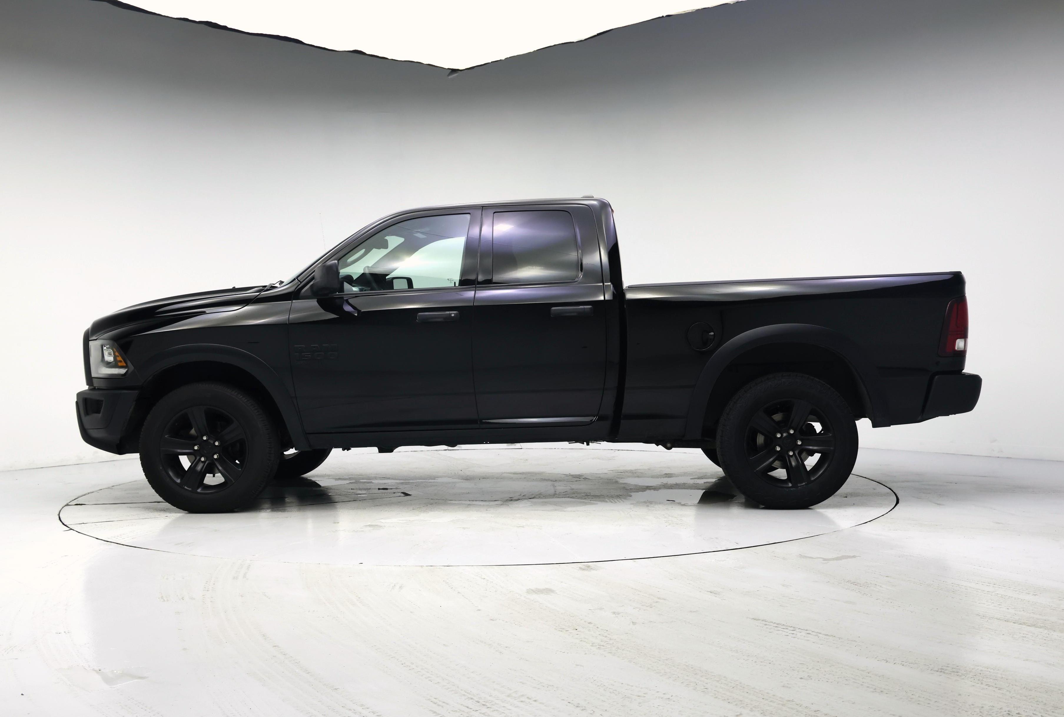 Thumbnail: 2022 RAM 1500 Classic - 3