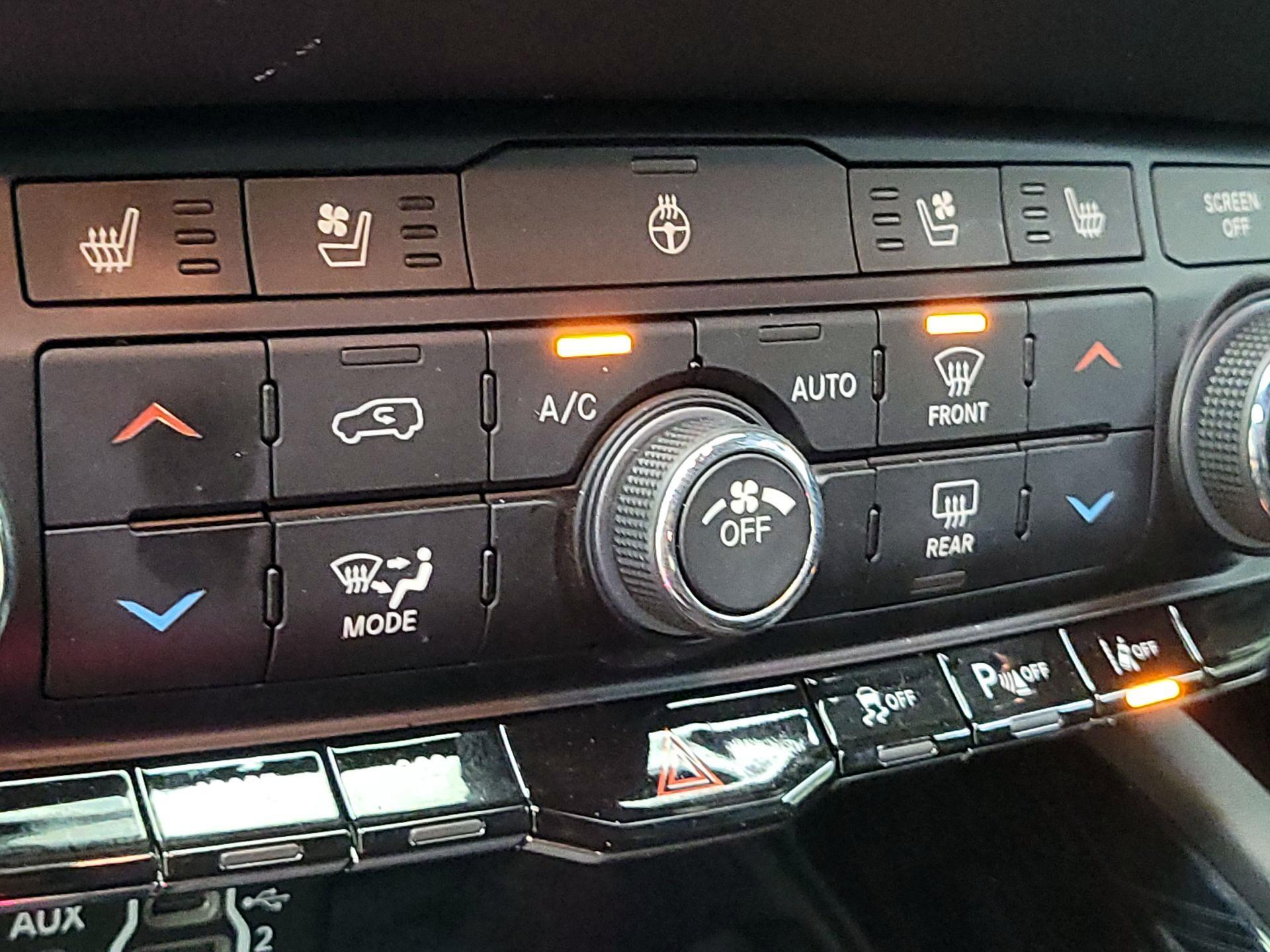 Thumbnail: 2022 Dodge Durango - 17