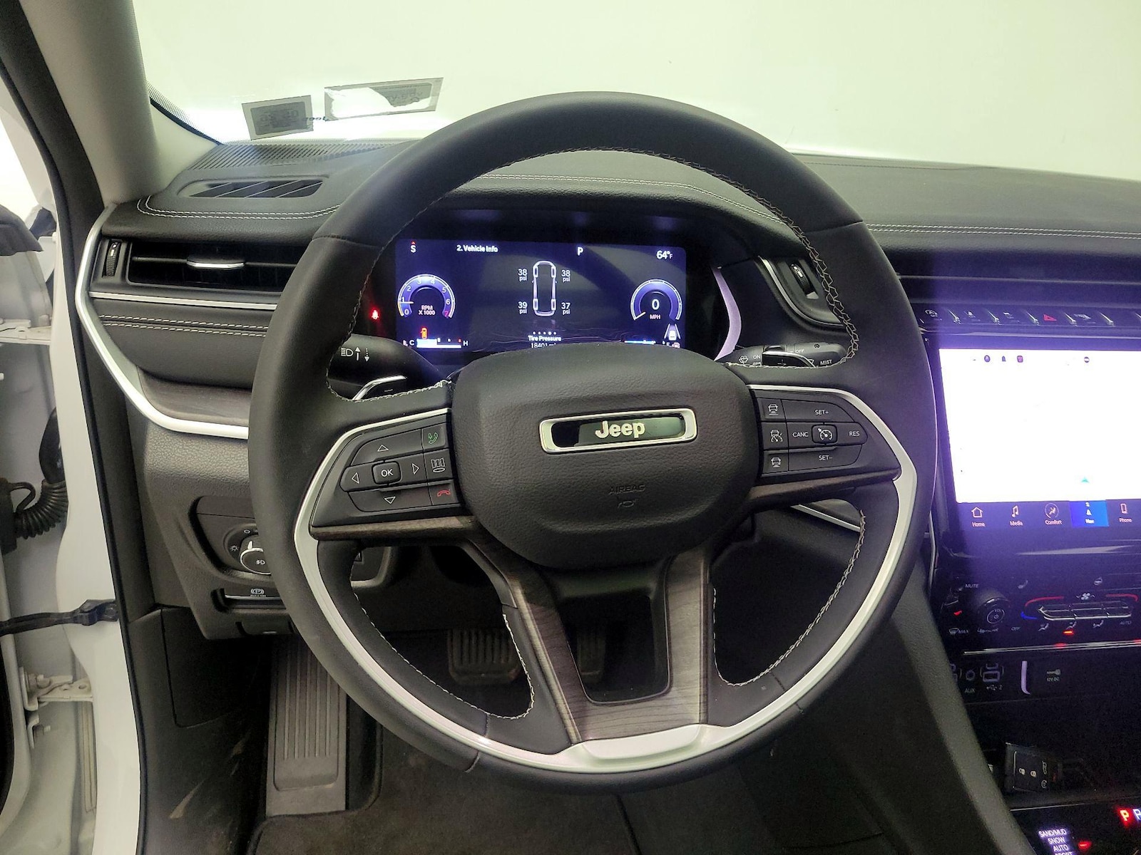 2023 Jeep Grand Cherokee L Limited - Photo 11