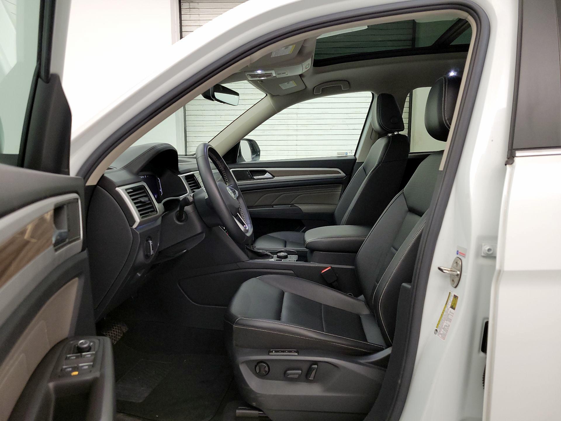 Thumbnail: 2023 Volkswagen Atlas - 11