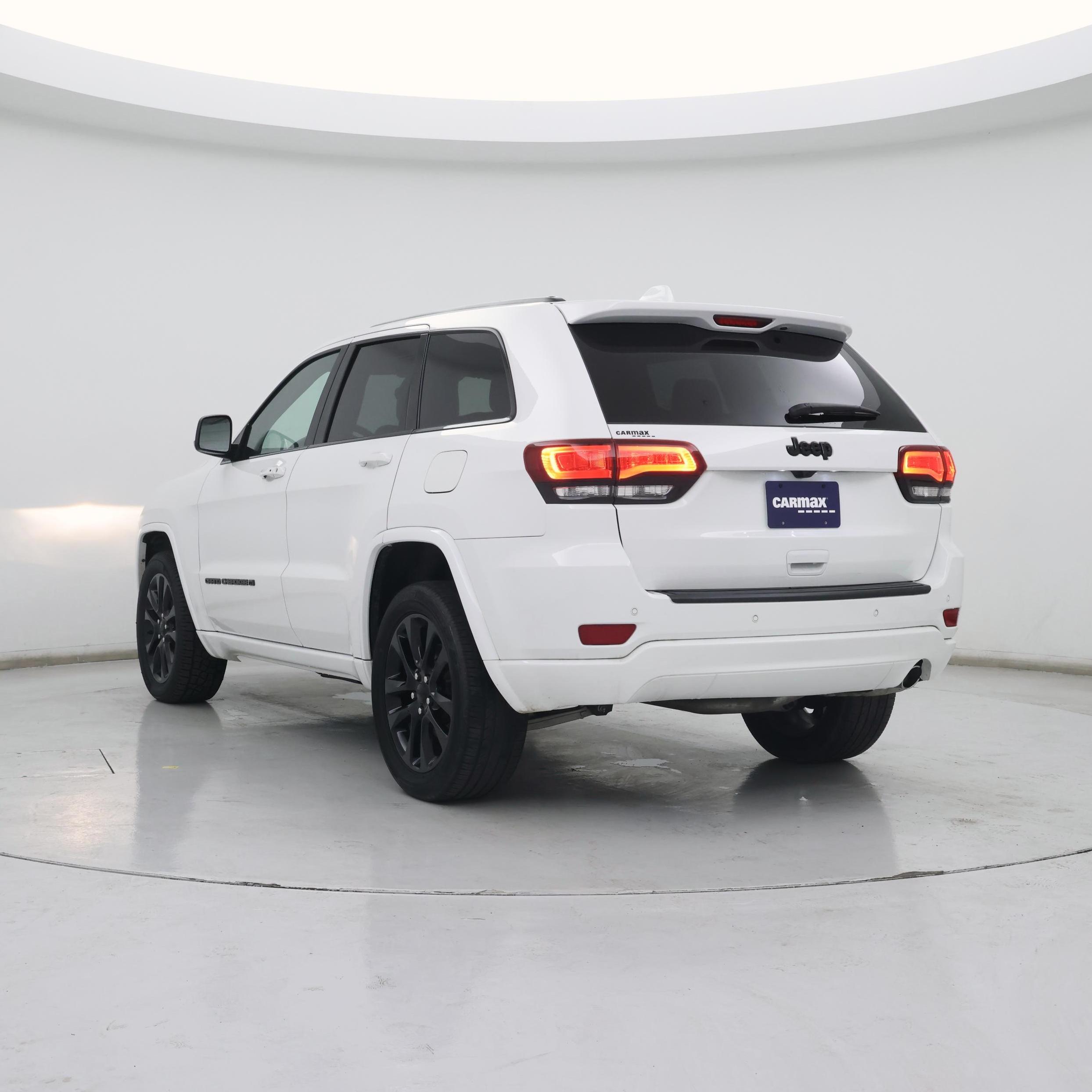 Thumbnail: 2022 Jeep Grand Cherokee - 2