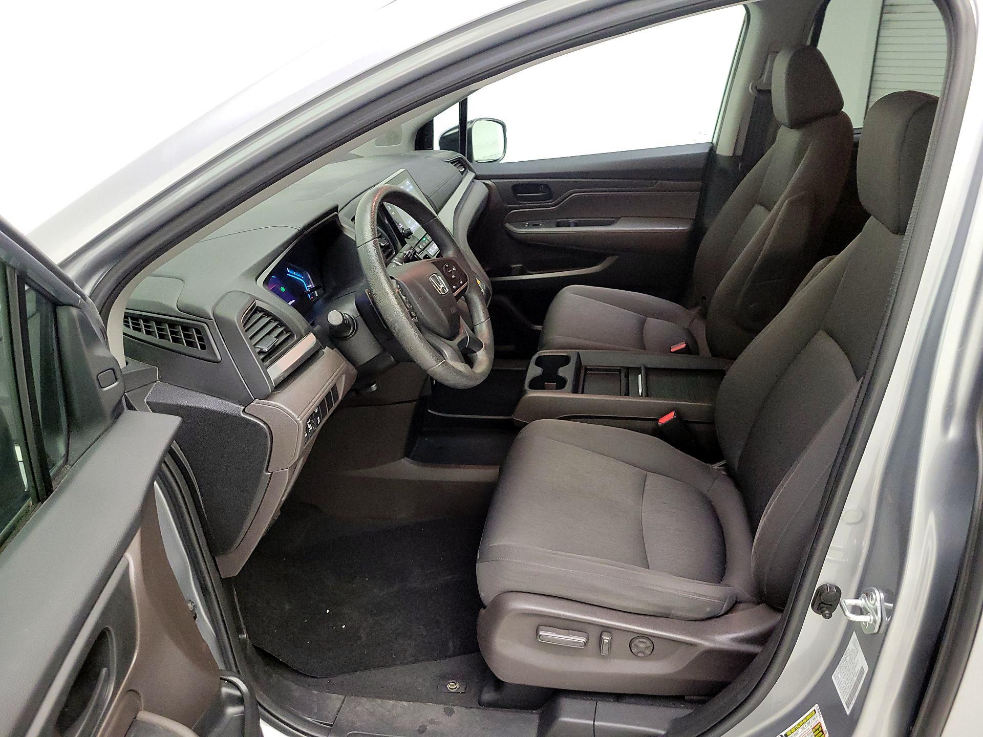 Thumbnail: 2023 Honda Odyssey - 11
