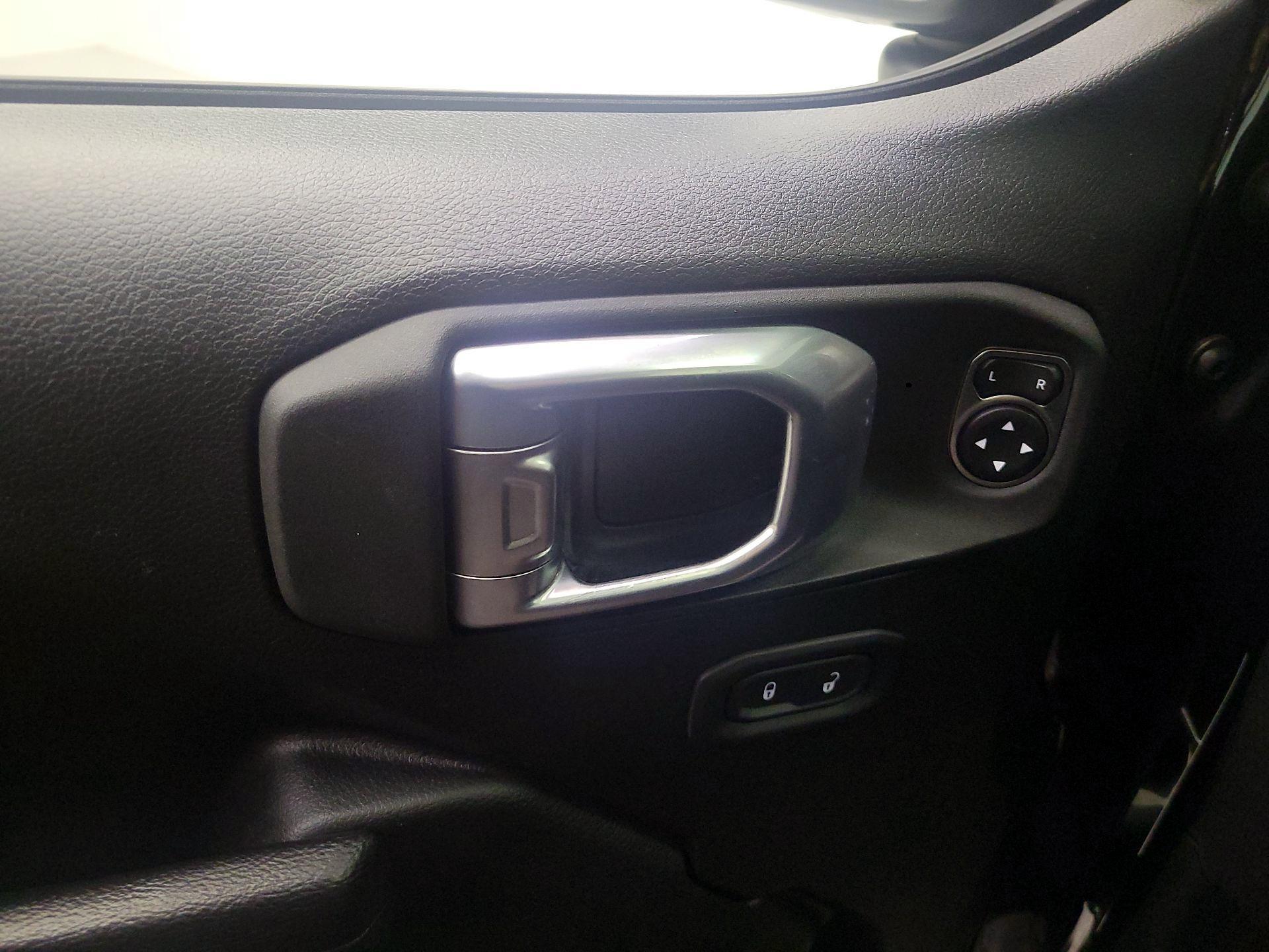 Thumbnail: 2022 Jeep Gladiator - 10