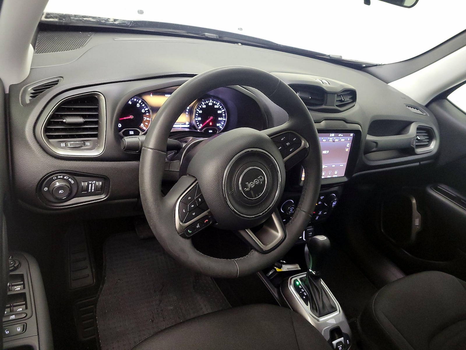 2022 Jeep Renegade Latitude - Photo 8