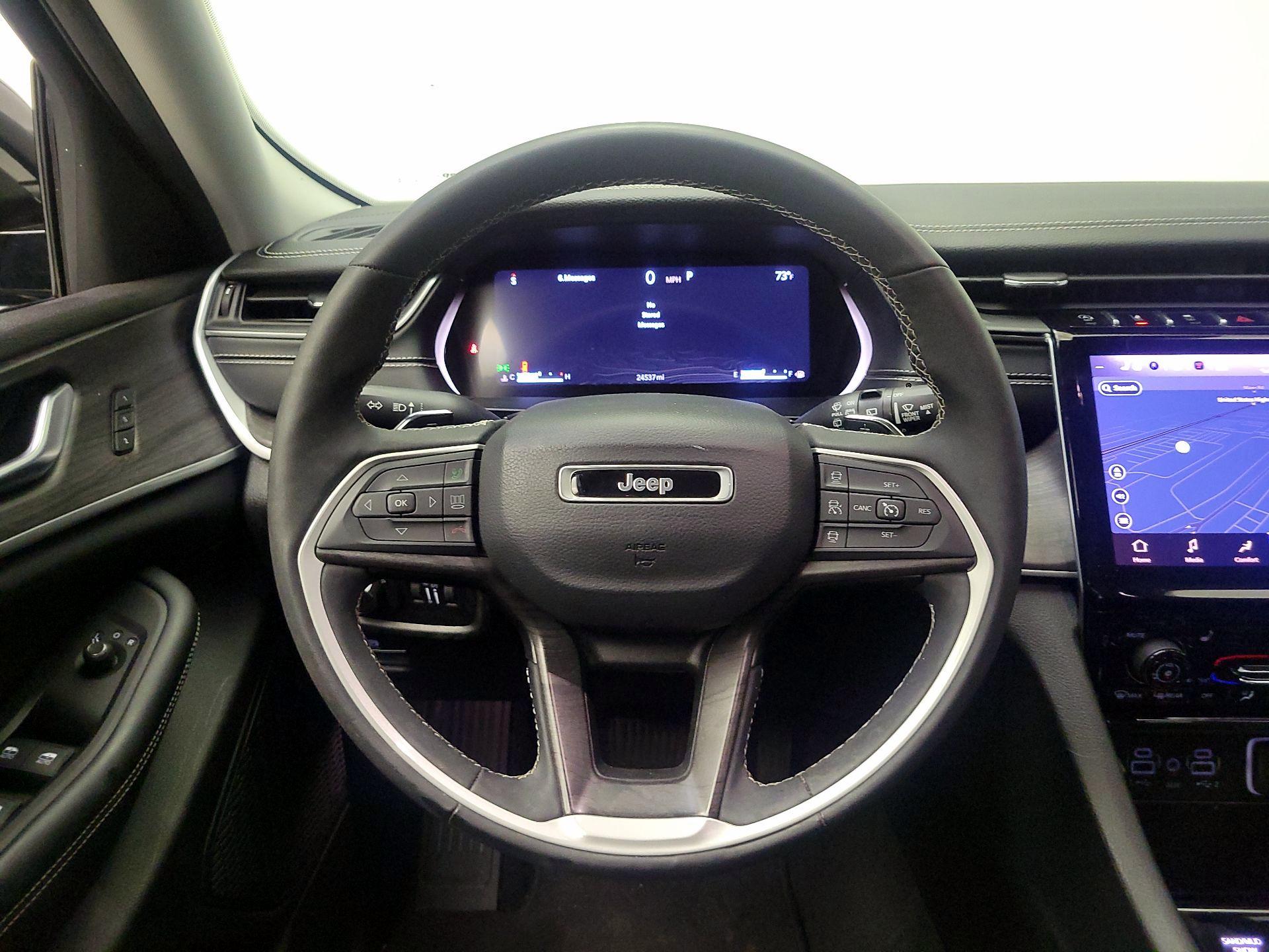 Thumbnail: 2023 Jeep Grand Cherokee - 10