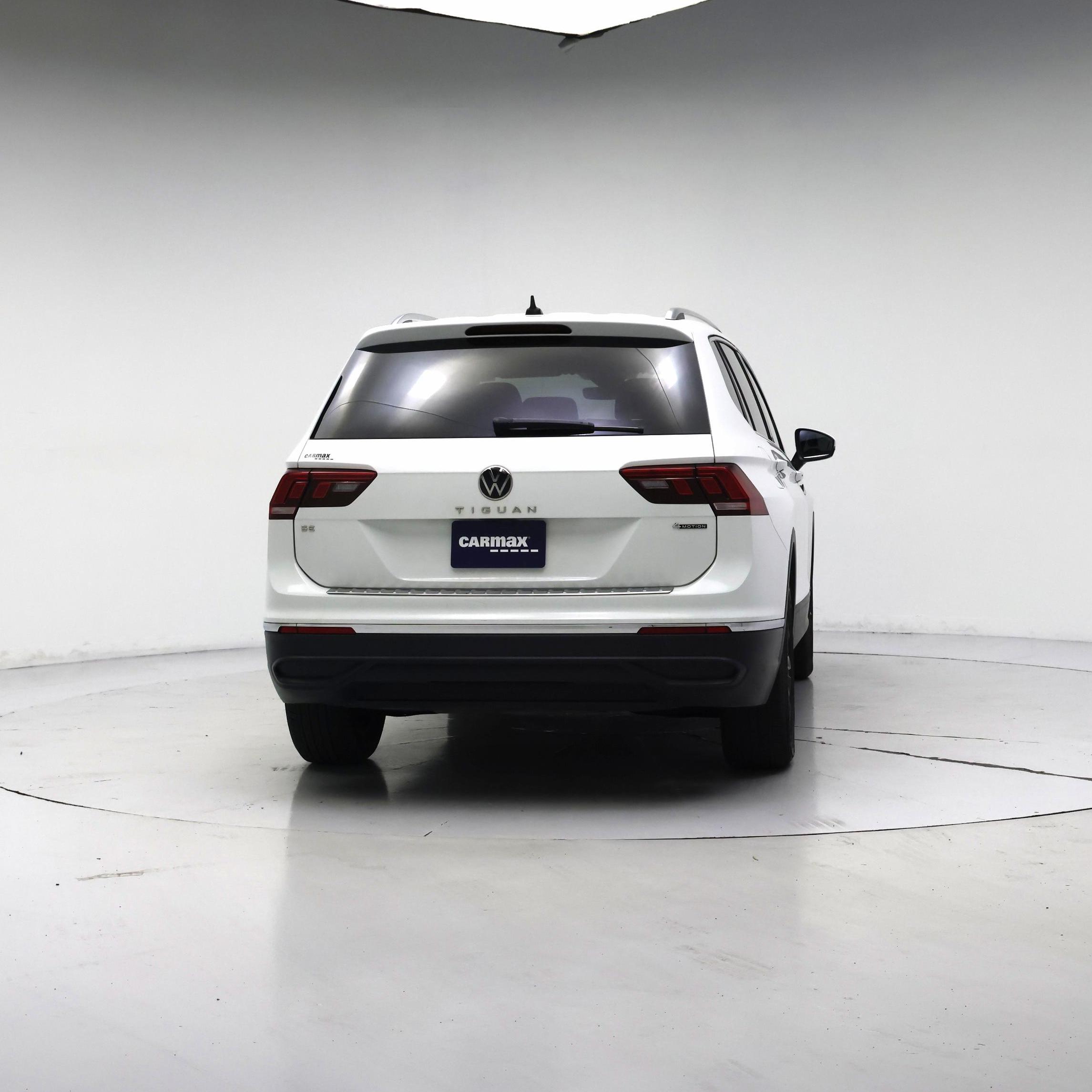 Thumbnail: 2022 Volkswagen Tiguan - 6