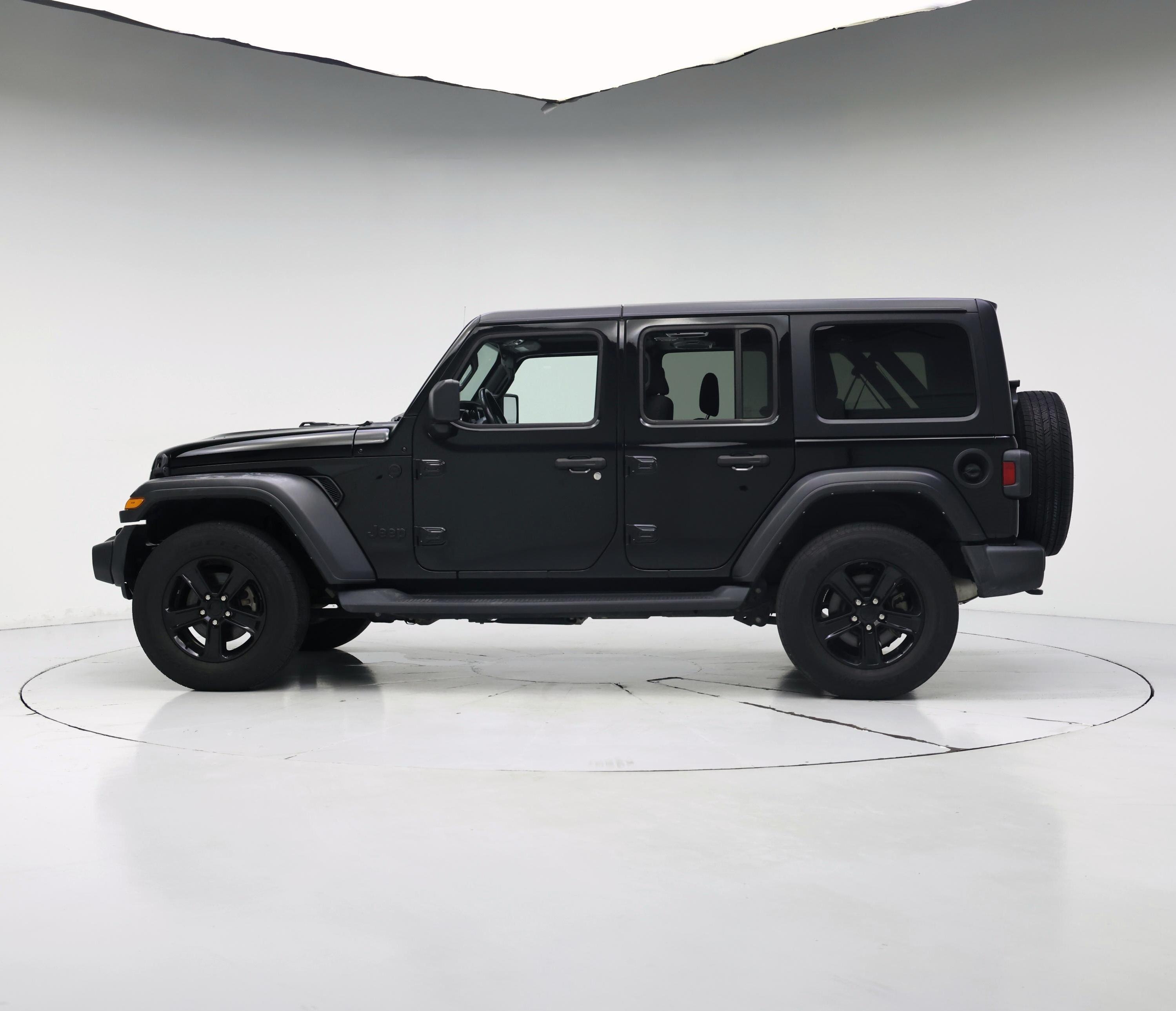 Thumbnail: 2022 Jeep Wrangler - 3