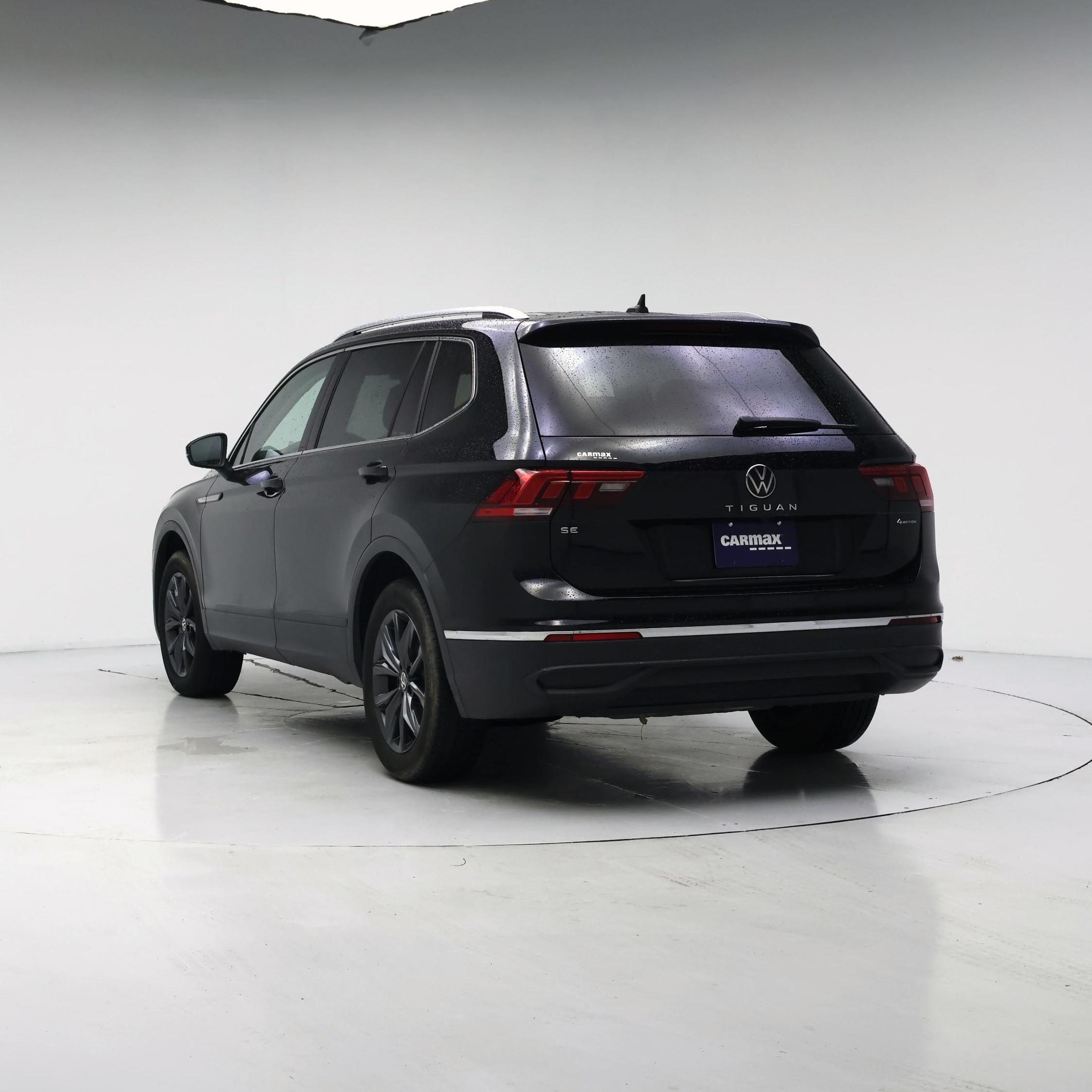 Thumbnail: 2023 Volkswagen Tiguan - 2