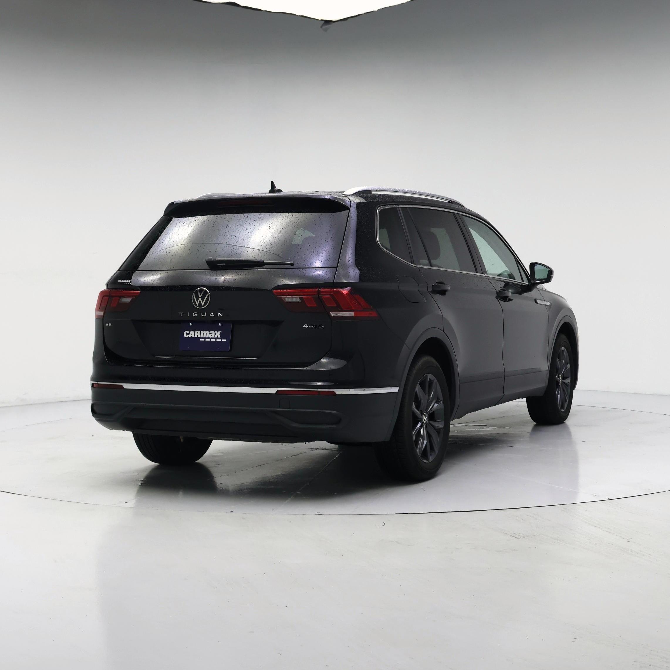 Thumbnail: 2023 Volkswagen Tiguan - 8