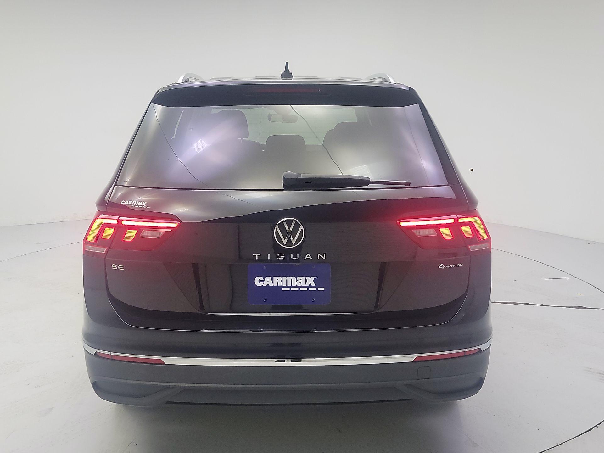 Thumbnail: 2022 Volkswagen Tiguan - 6