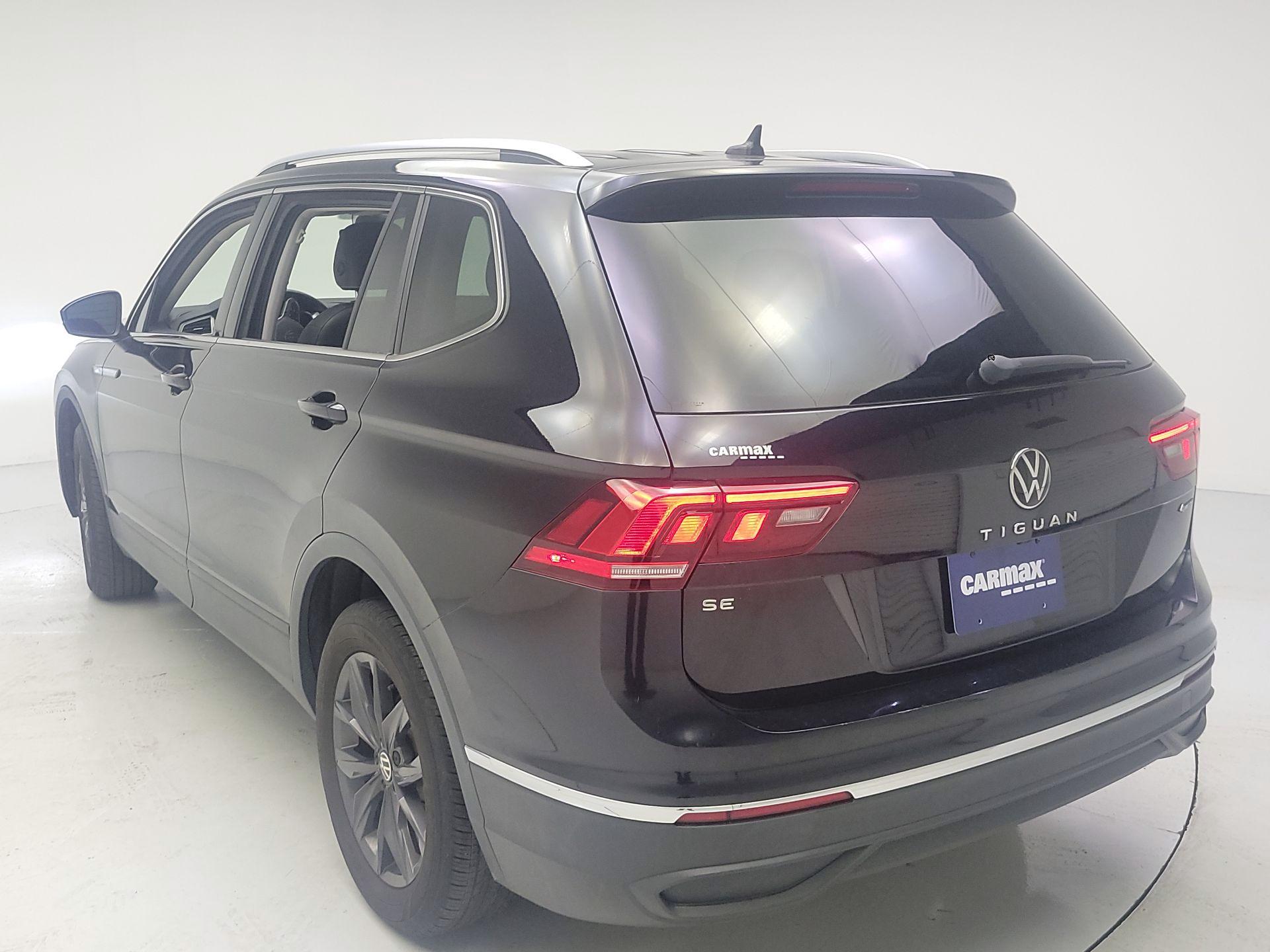 Thumbnail: 2022 Volkswagen Tiguan - 7