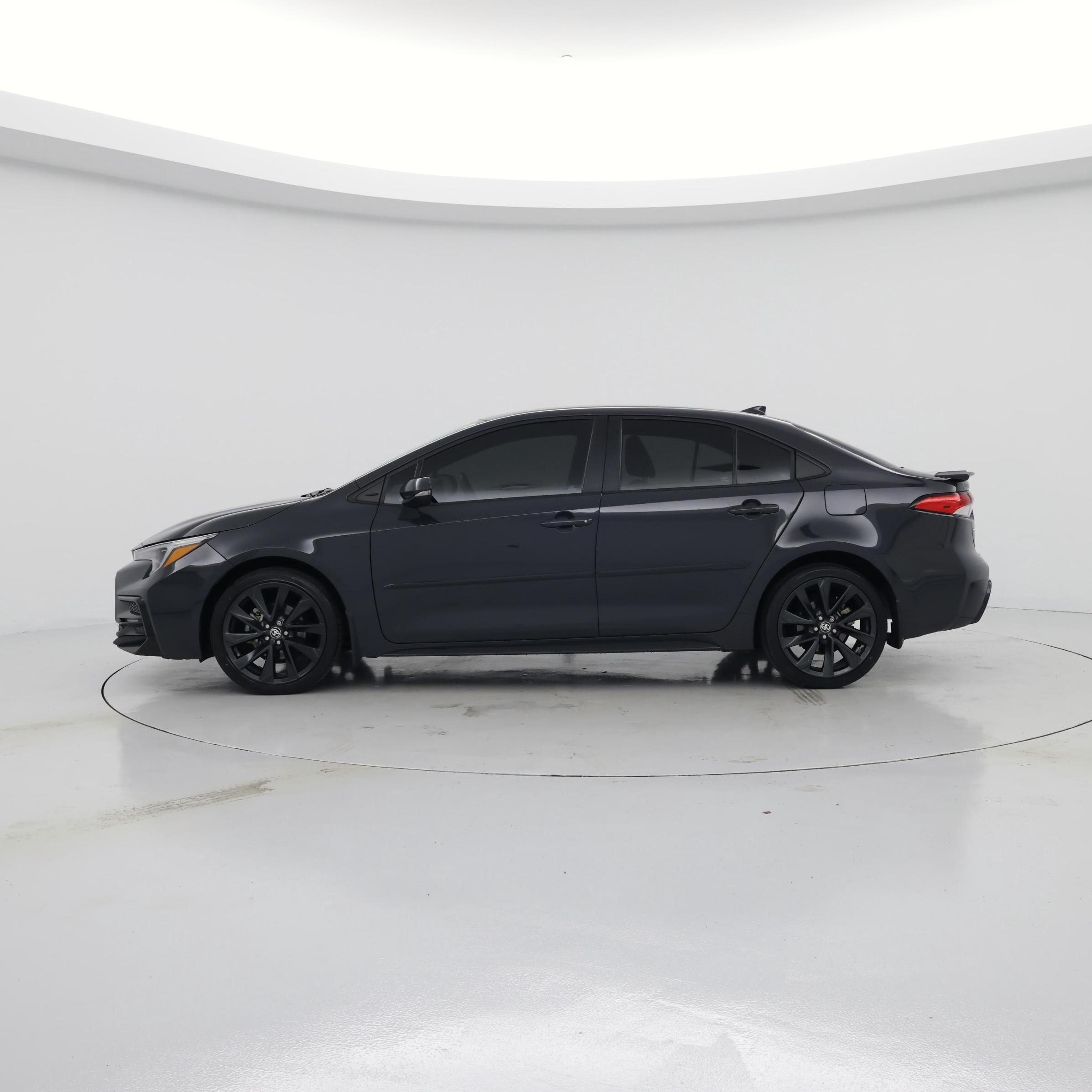 Thumbnail: 2023 Toyota Corolla - 3