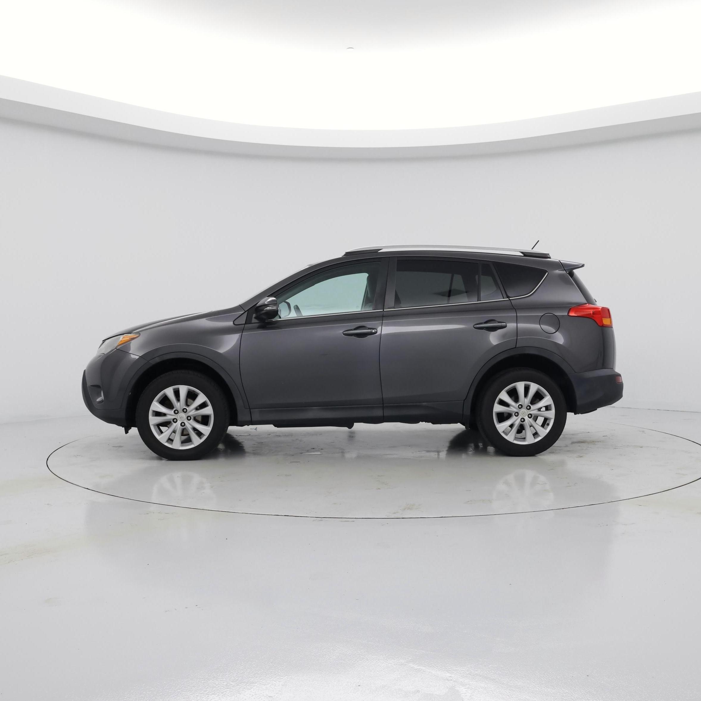 Thumbnail: 2015 Toyota RAV4 - 3