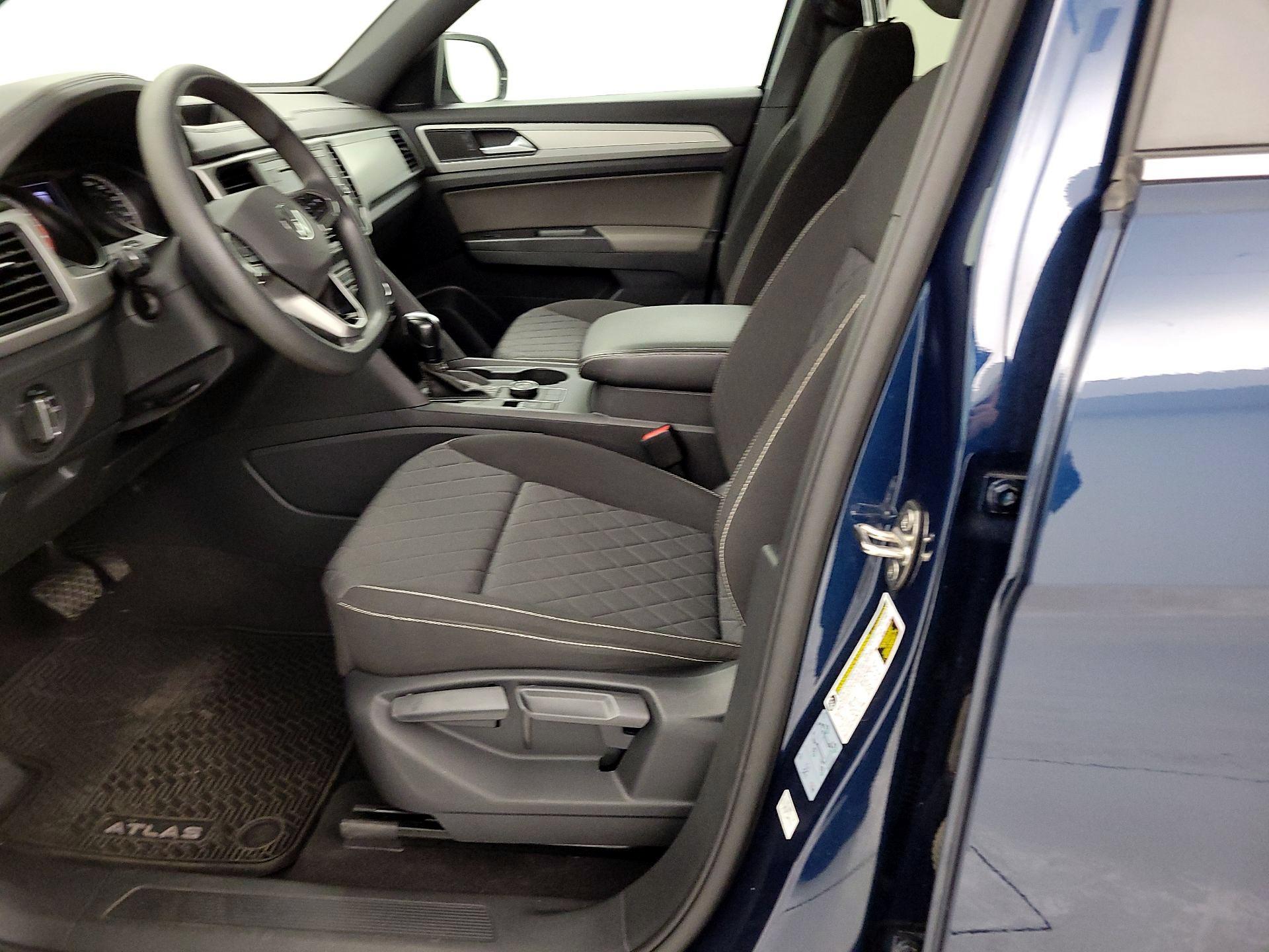 Thumbnail: 2021 Volkswagen Atlas - 11