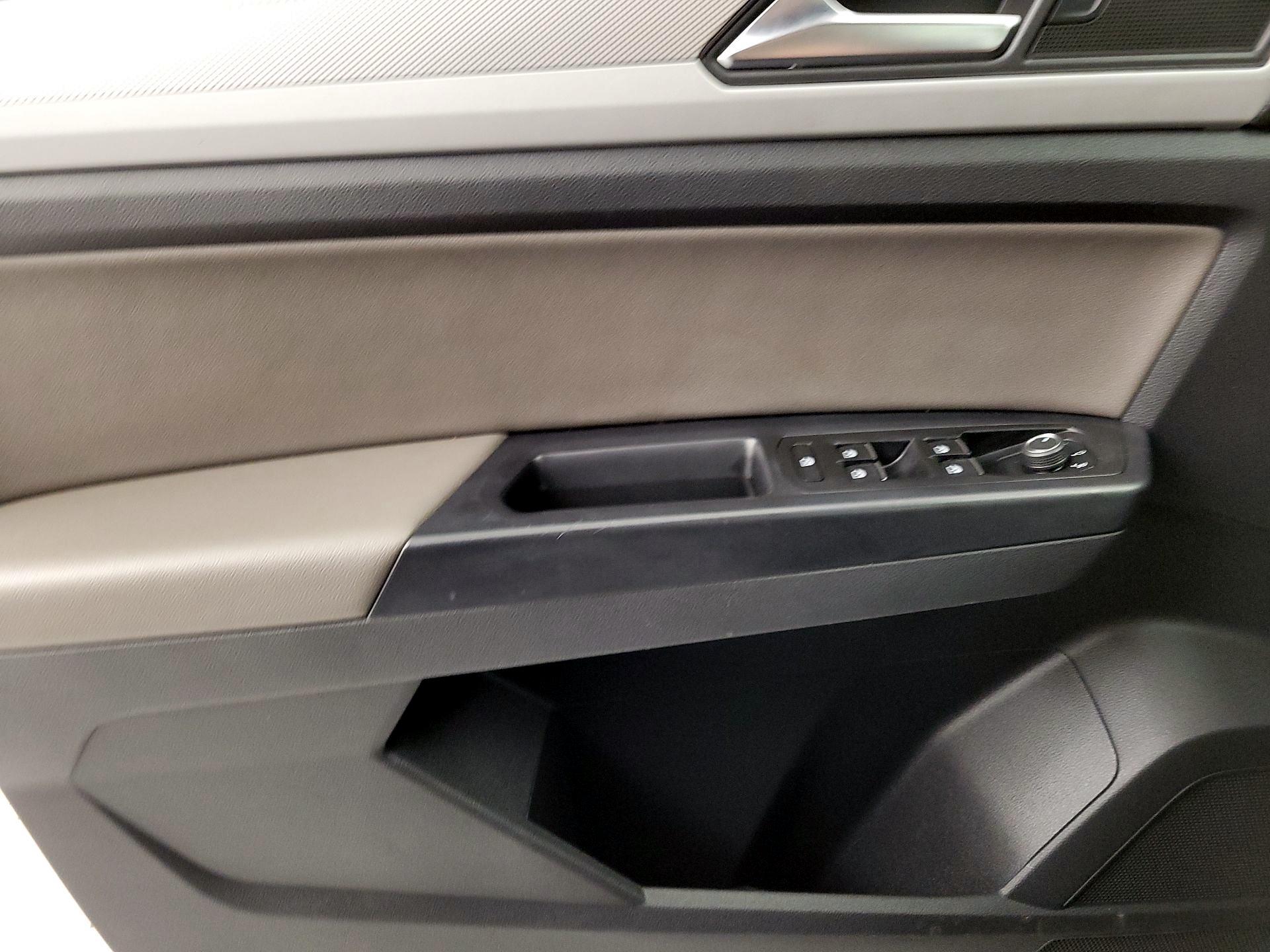 Thumbnail: 2021 Volkswagen Atlas - 12