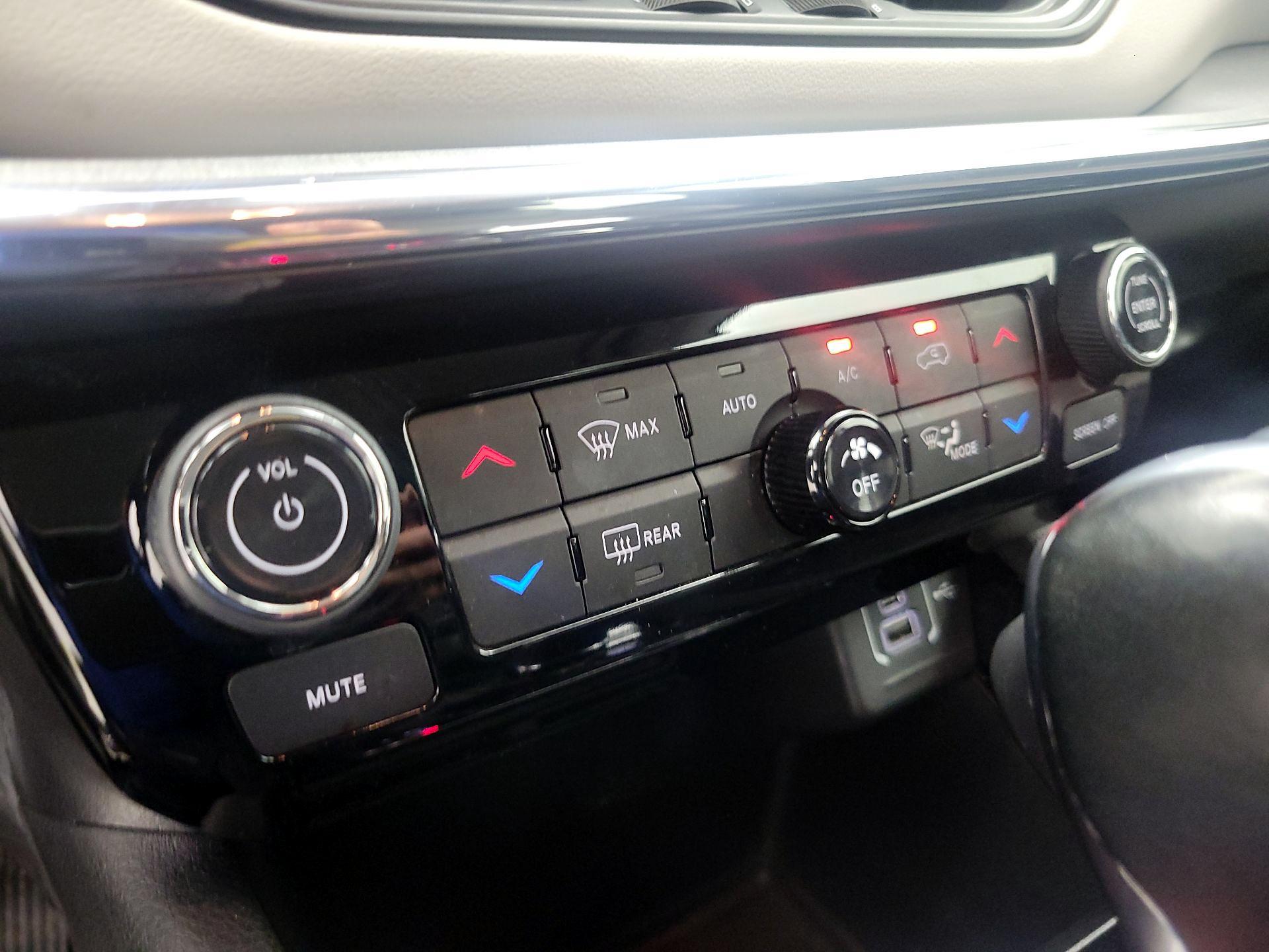 Thumbnail: 2022 Jeep Compass - 15