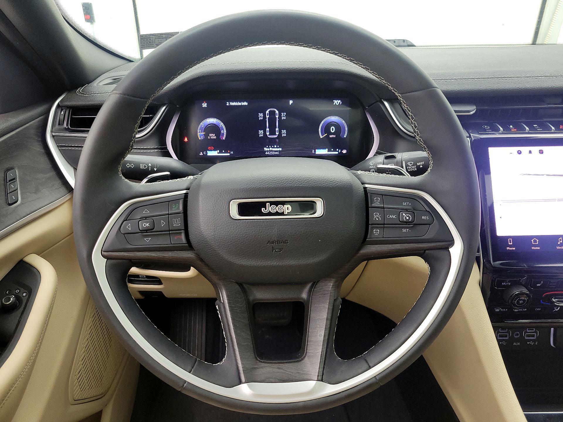 Thumbnail: 2023 Jeep Grand Cherokee L - 10