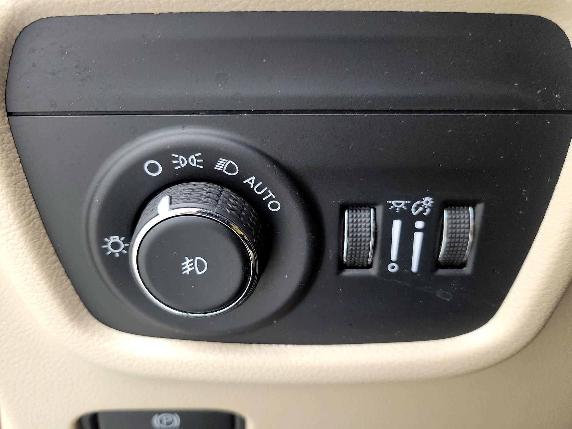 Thumbnail: 2023 Jeep Grand Cherokee L - 13