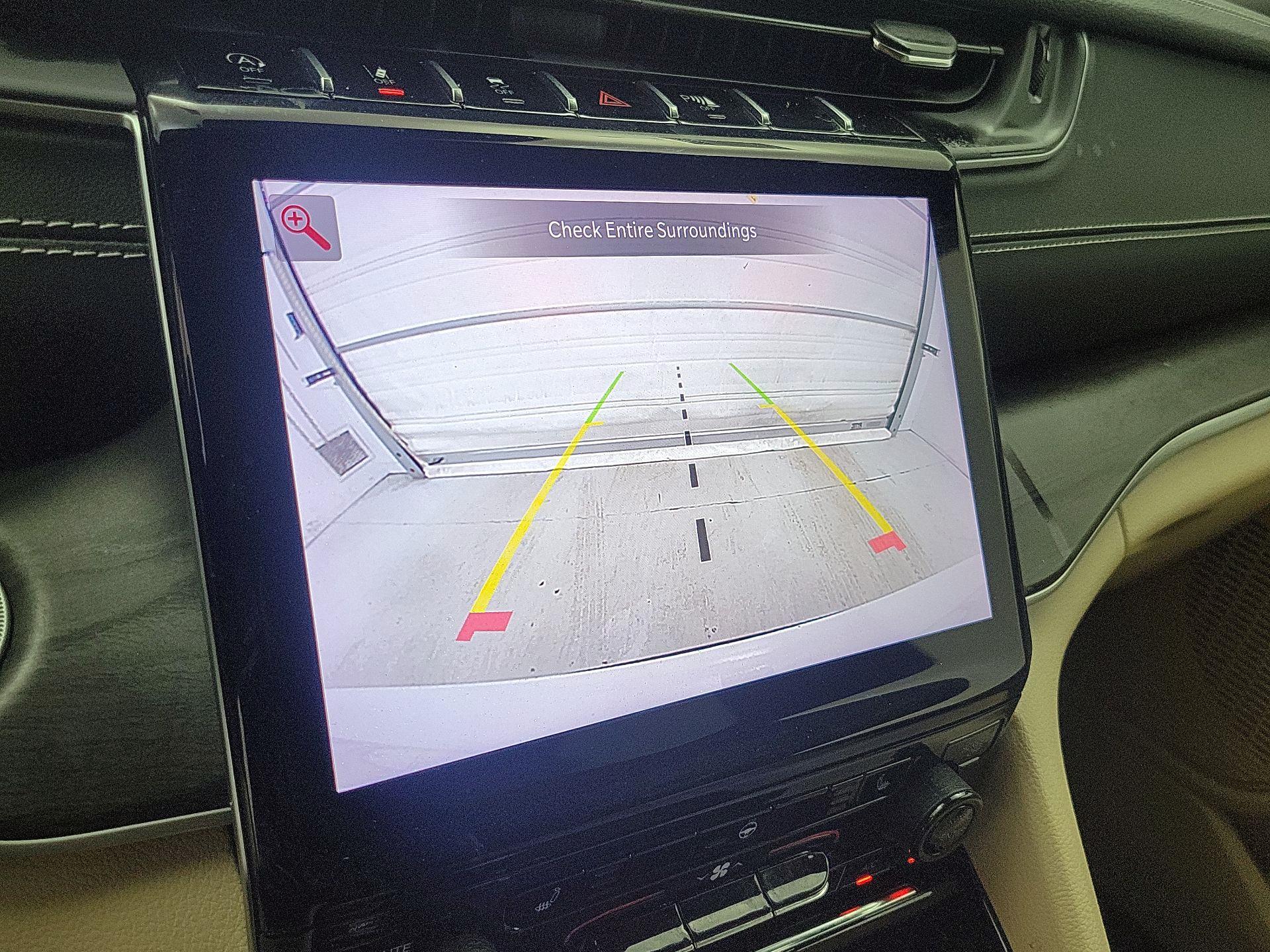 Thumbnail: 2023 Jeep Grand Cherokee L - 15