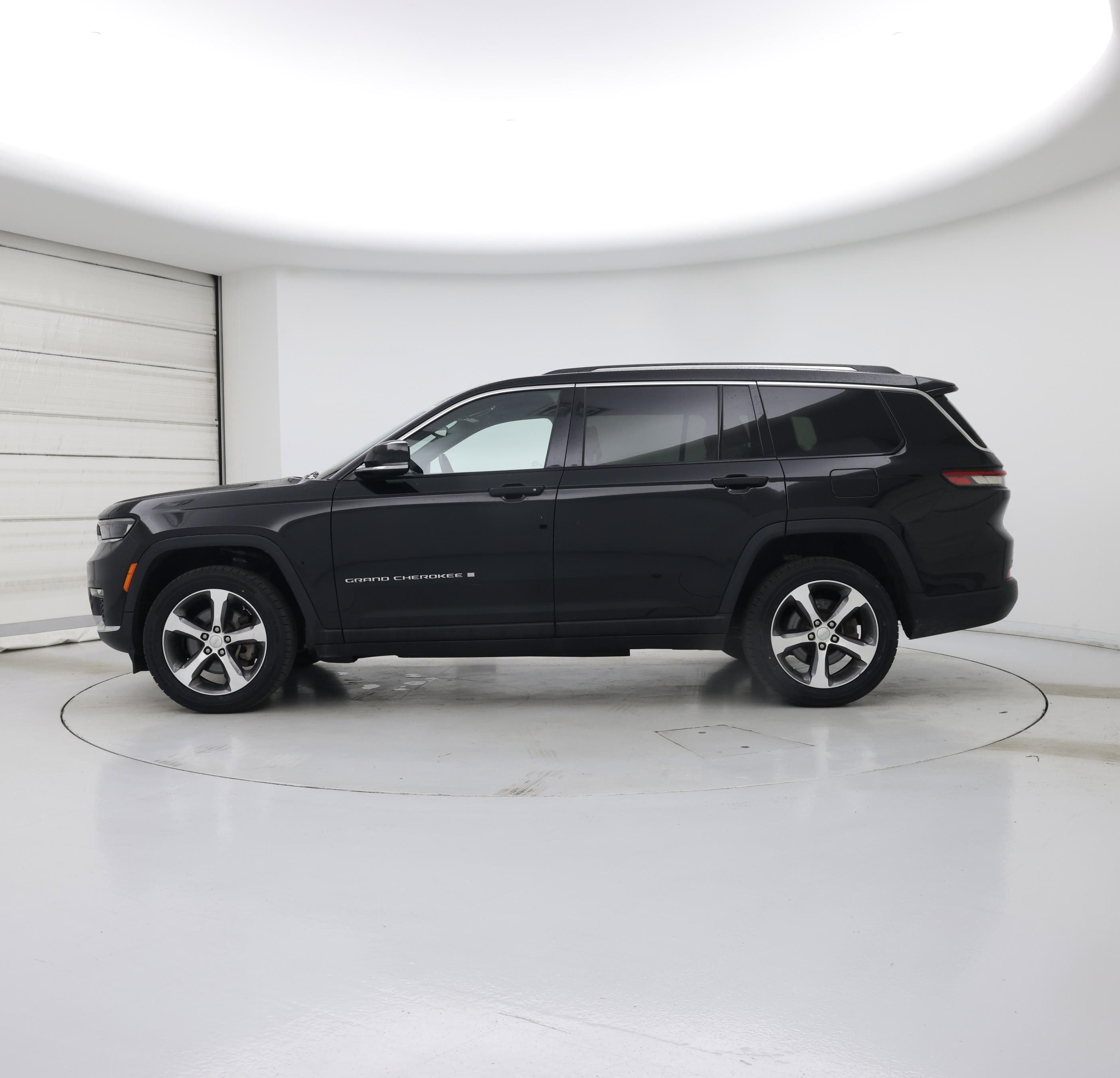 Thumbnail: 2023 Jeep Grand Cherokee L - 3