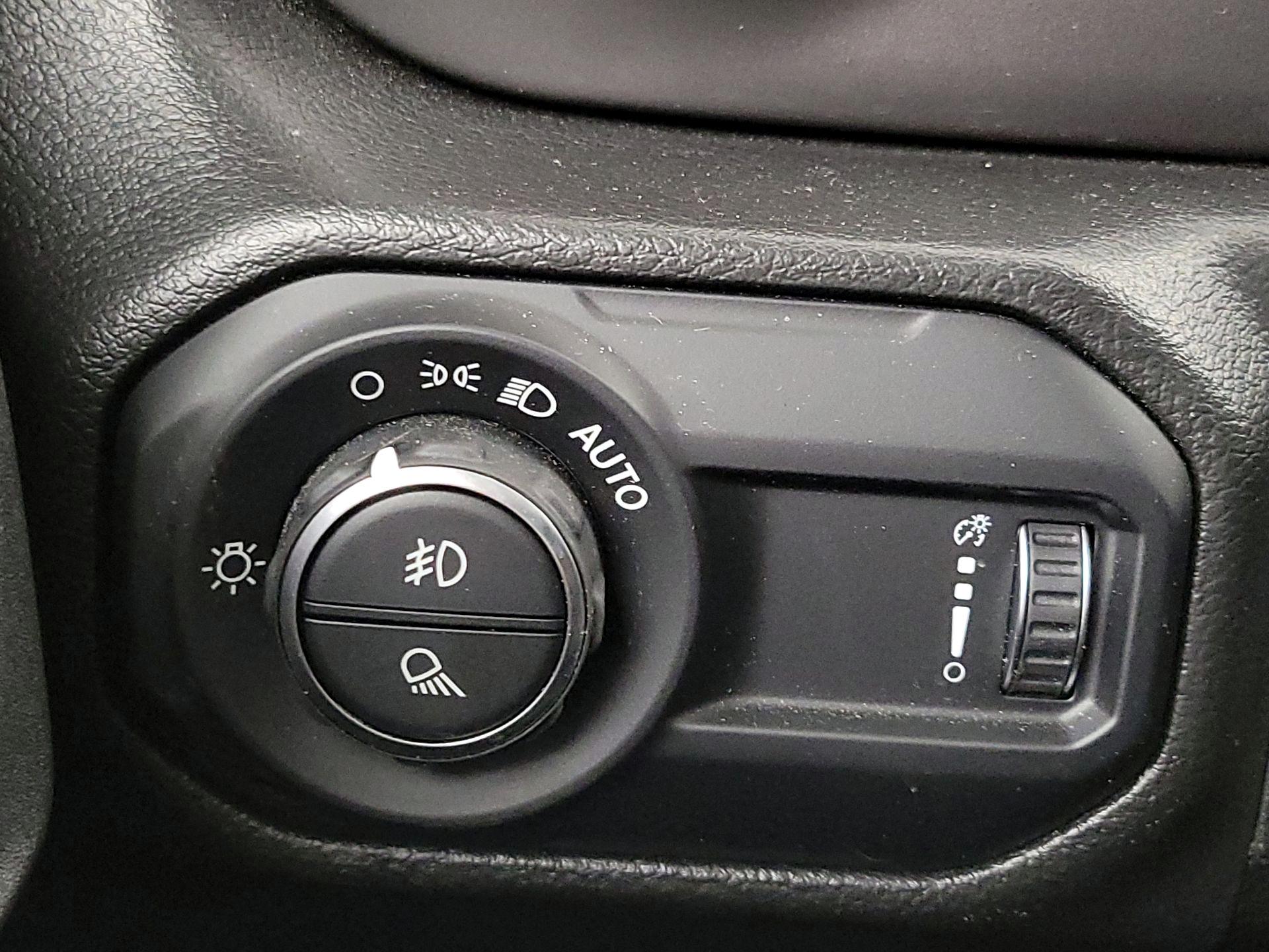 Thumbnail: 2023 Jeep Gladiator - 13