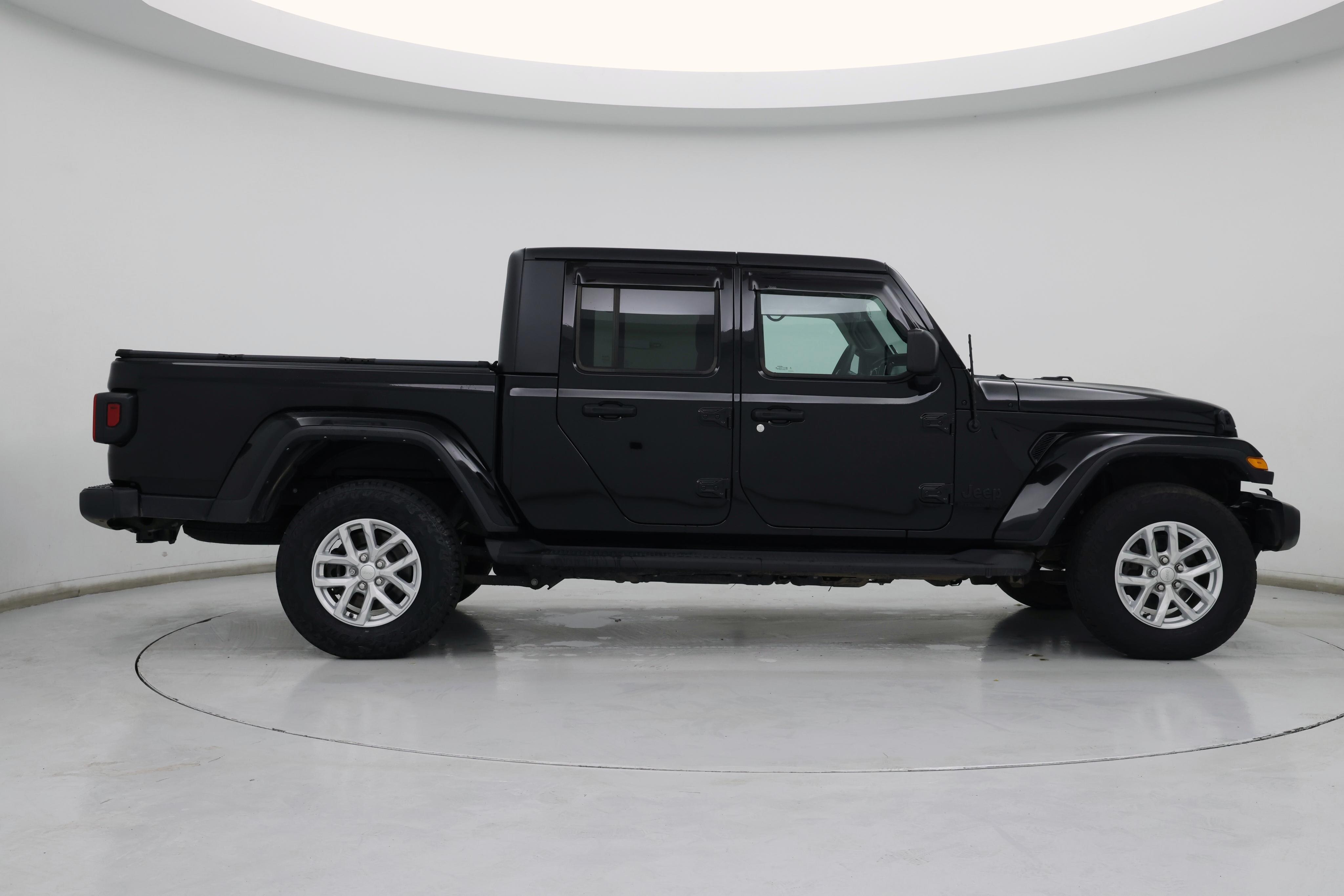 Thumbnail: 2023 Jeep Gladiator - 7