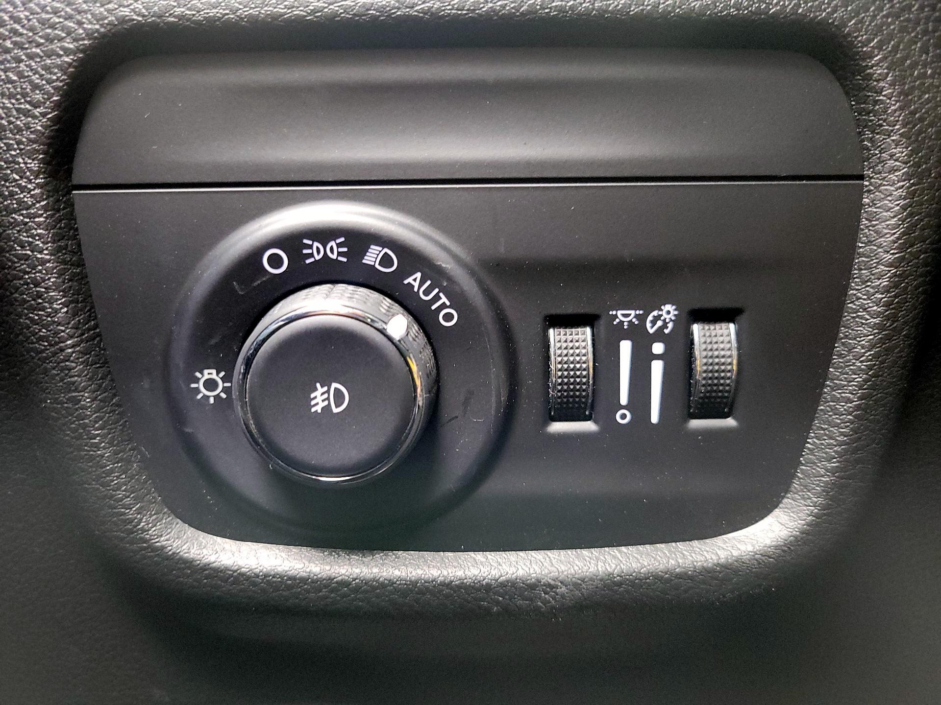 Thumbnail: 2023 Jeep Grand Cherokee - 13