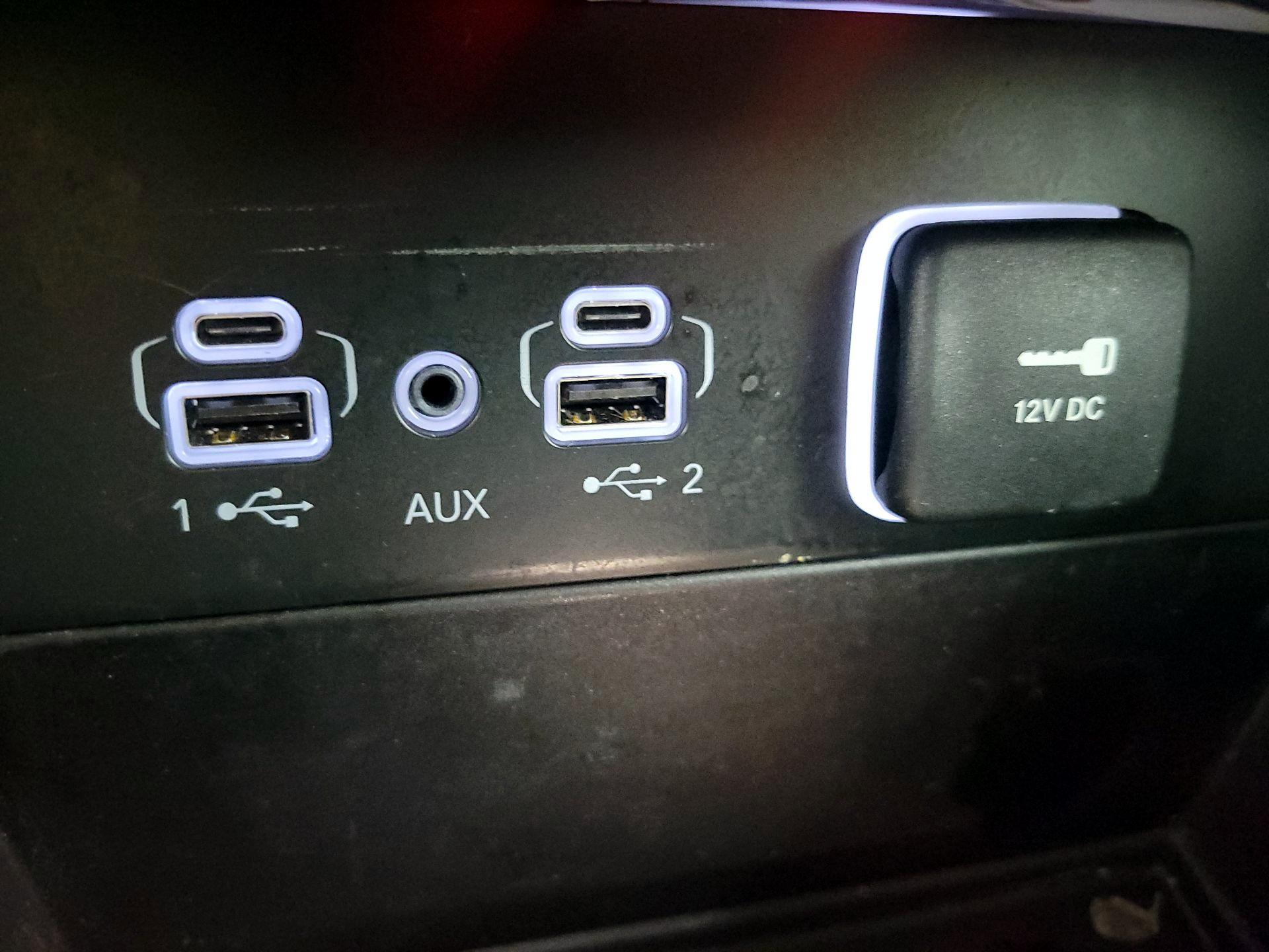 Thumbnail: 2023 Jeep Grand Cherokee - 19