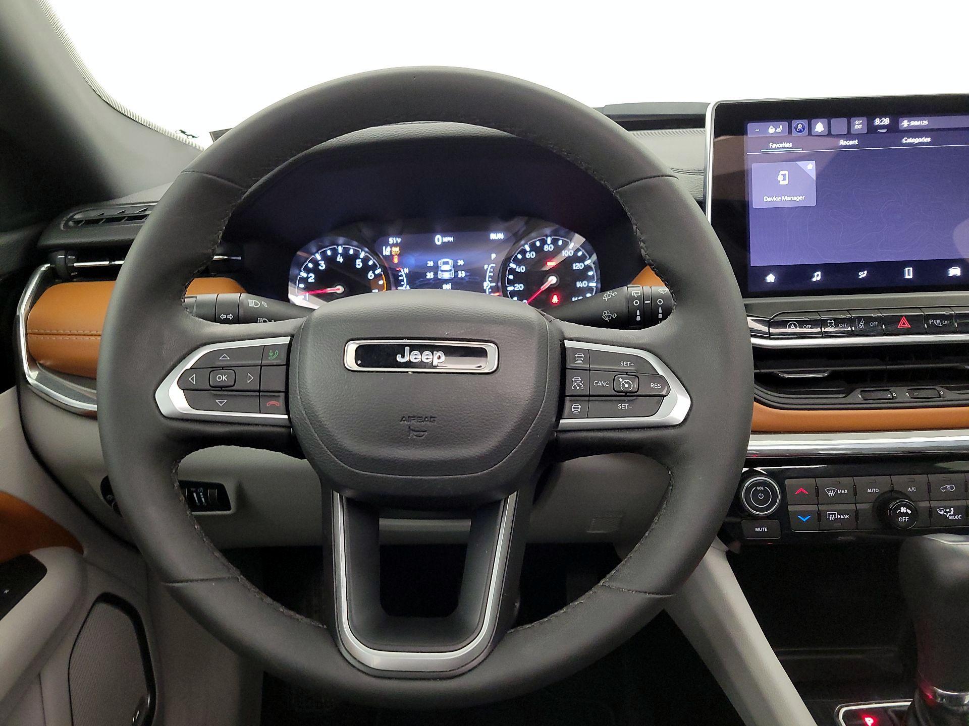 Thumbnail: 2023 Jeep Compass - 10