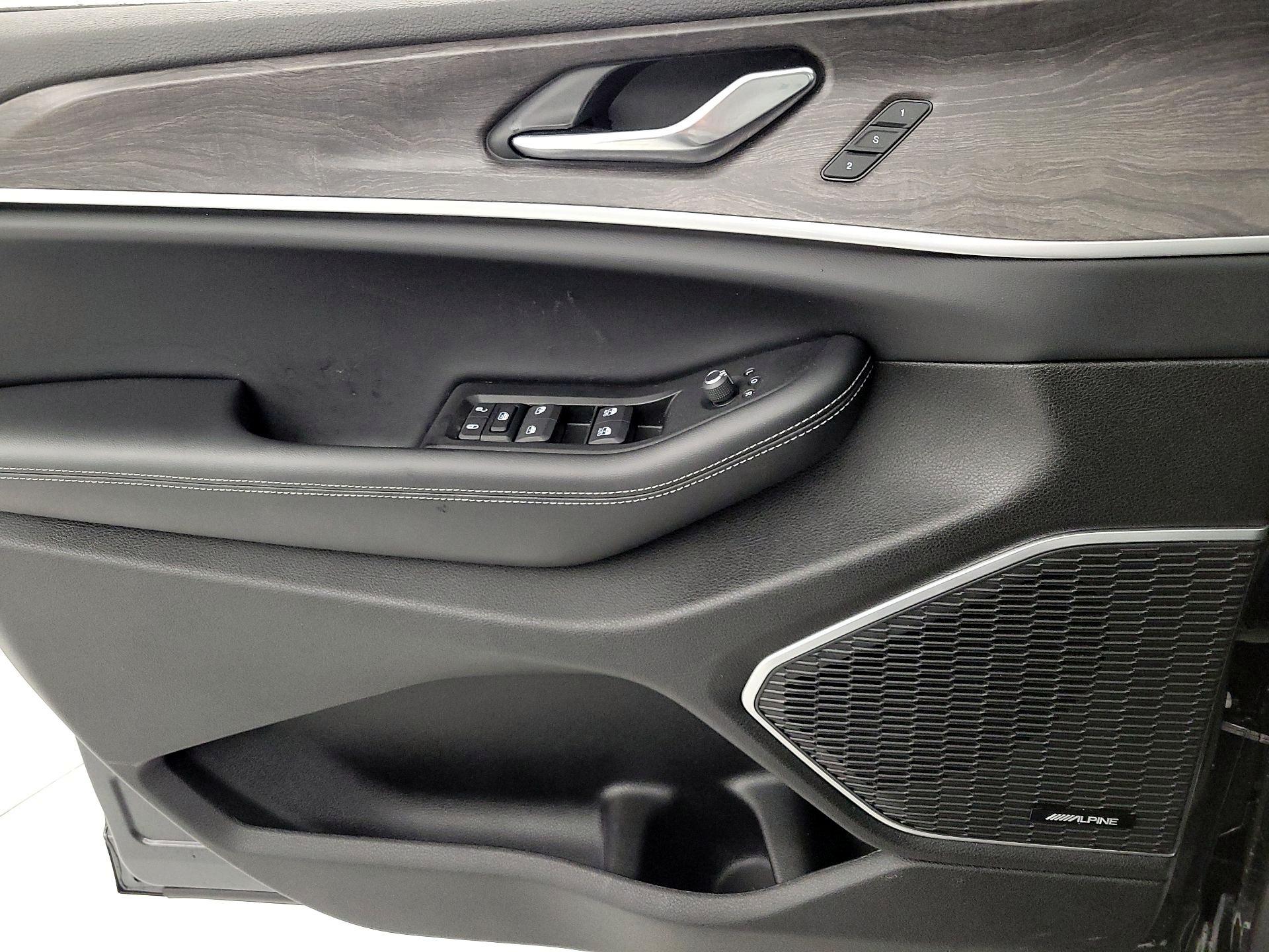 Thumbnail: 2025 Jeep Grand Cherokee - 12