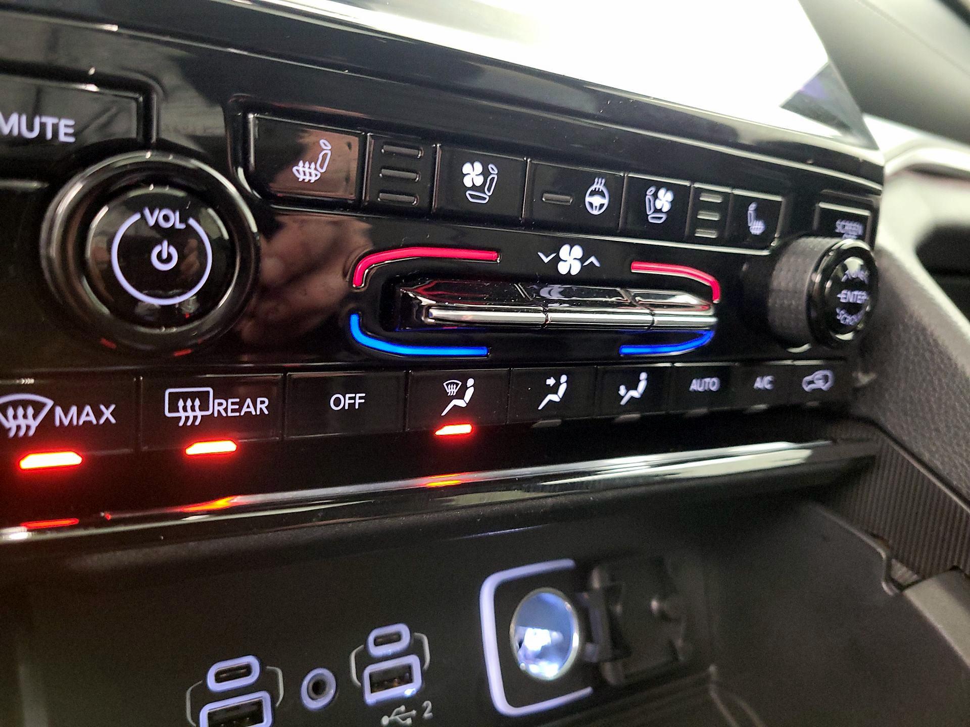 Thumbnail: 2025 Jeep Grand Cherokee - 17