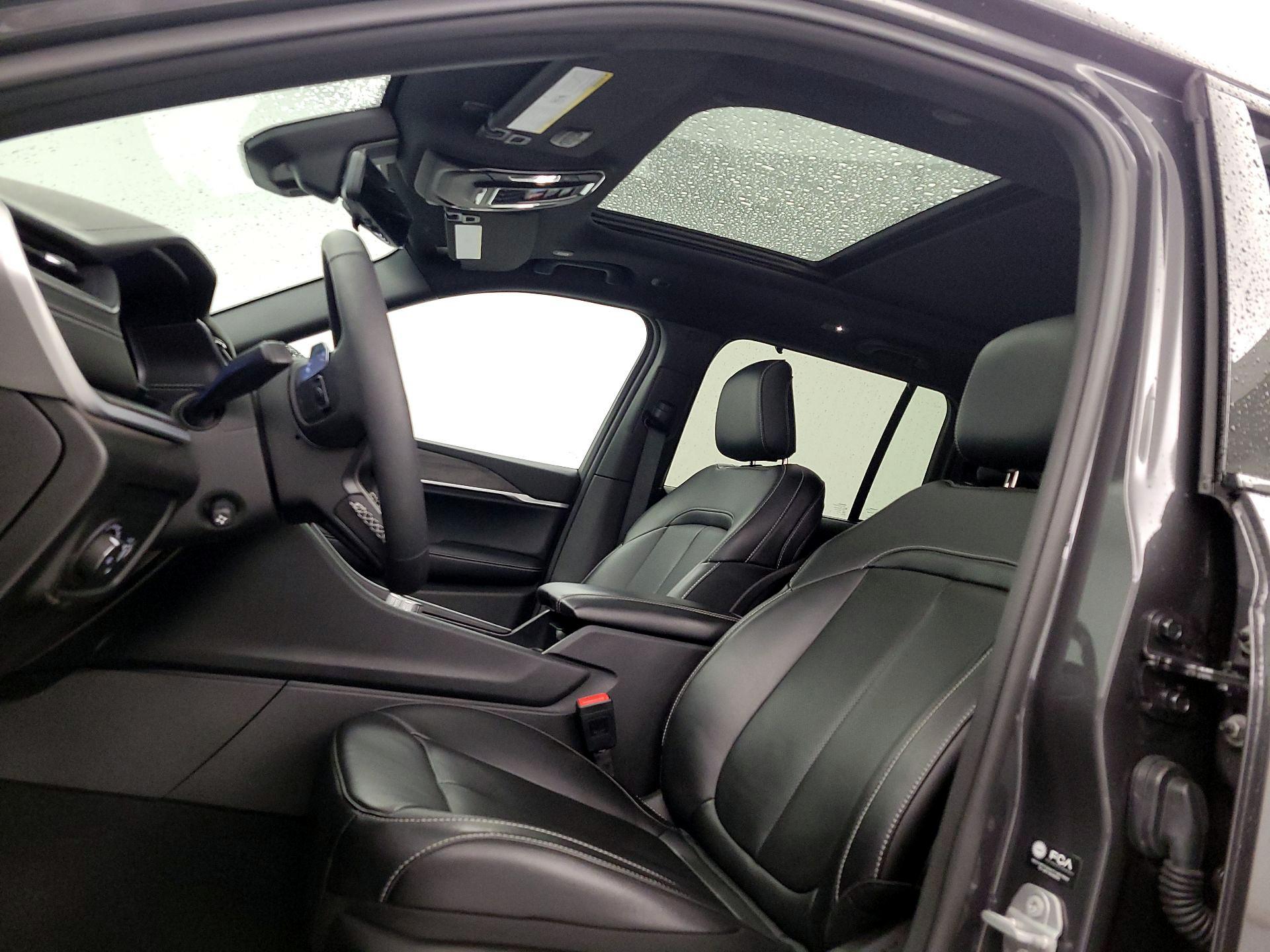 Thumbnail: 2025 Jeep Grand Cherokee - 20