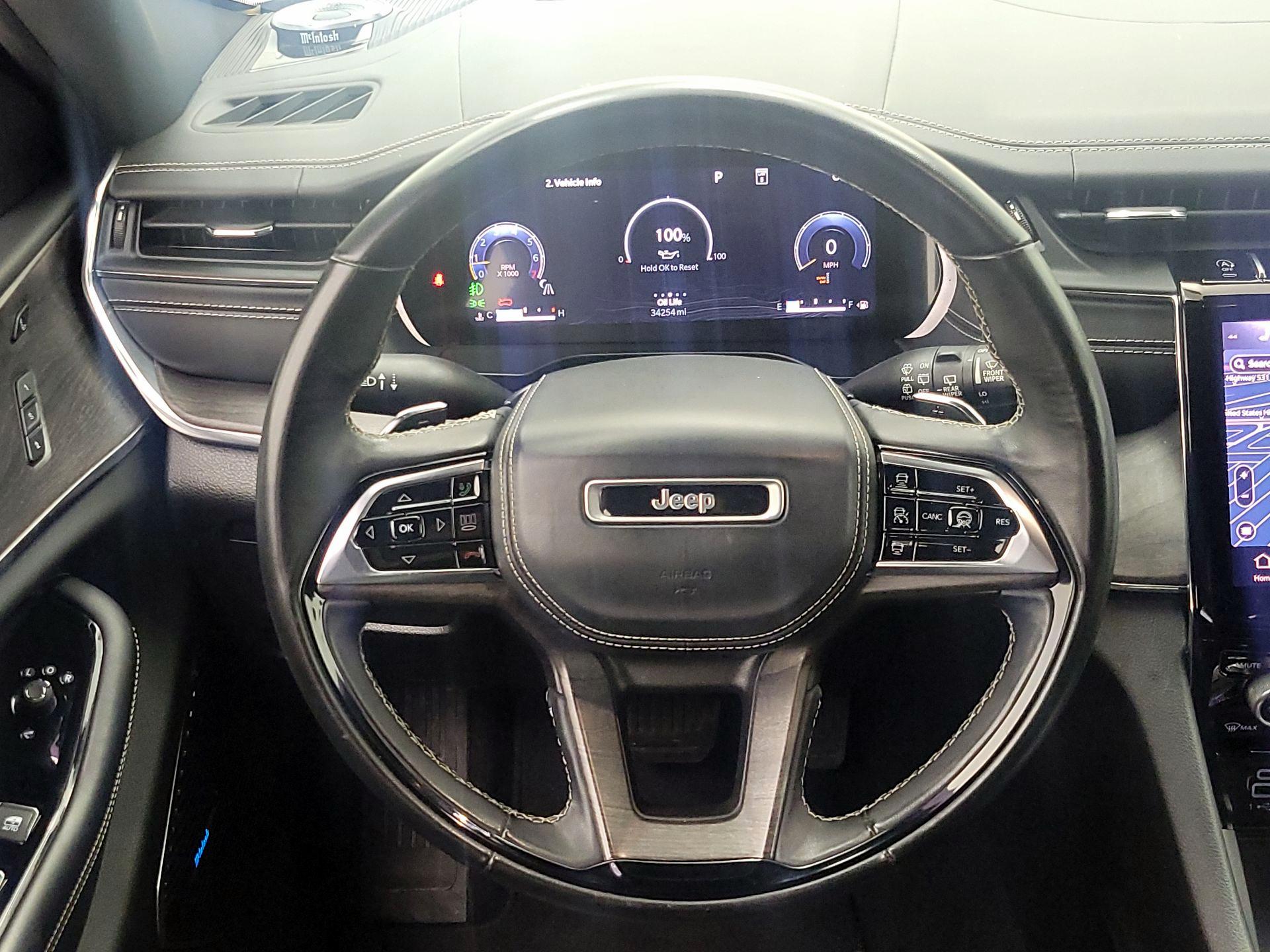 Thumbnail: 2023 Jeep Grand Cherokee - 10