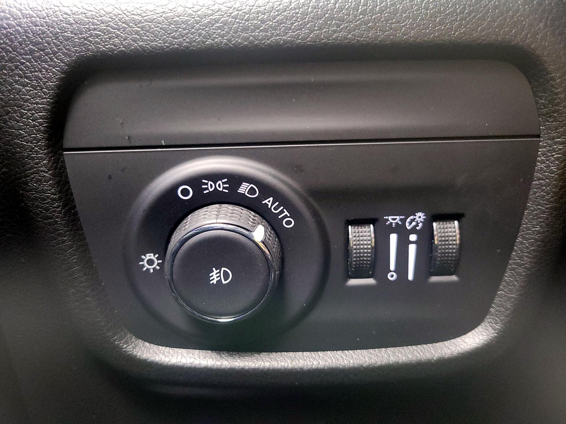 Thumbnail: 2023 Jeep Grand Cherokee - 13