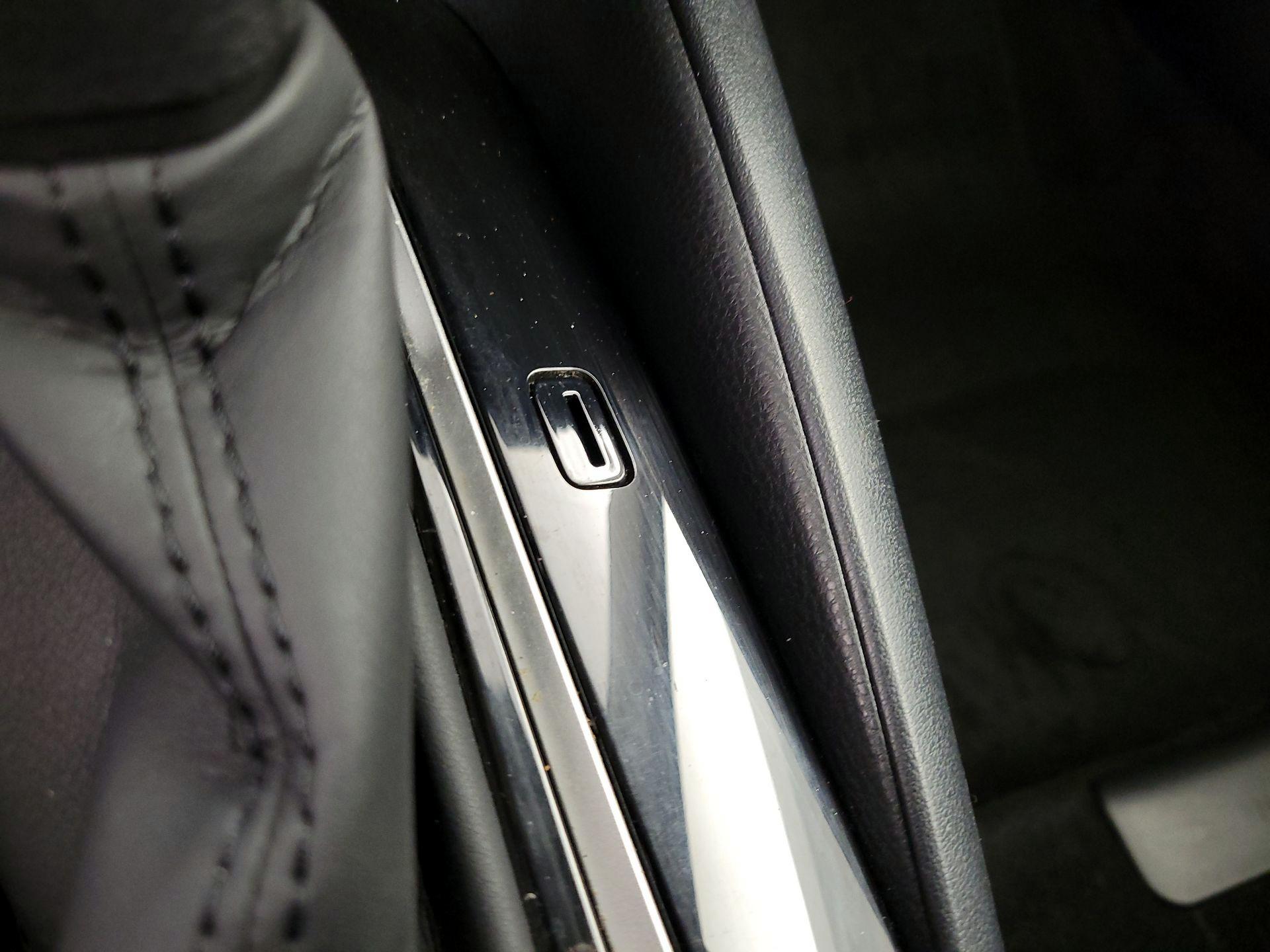 Thumbnail: 2020 Toyota Corolla - 18