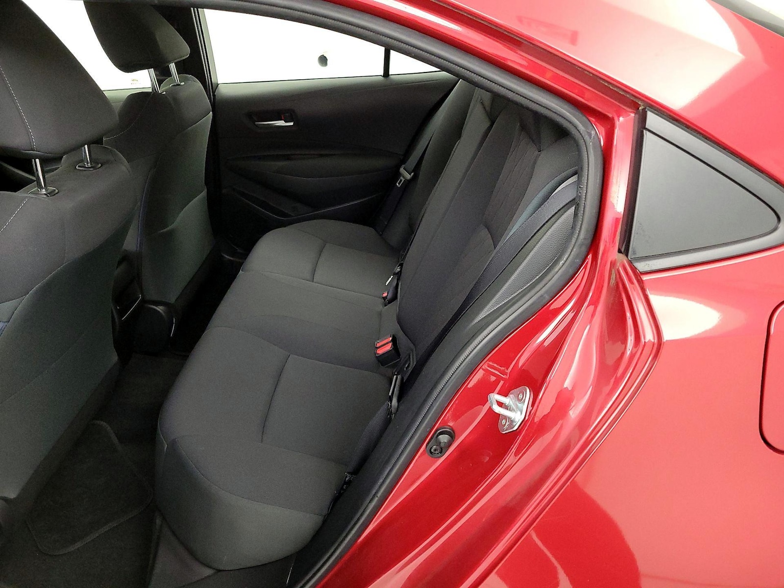 2020 Toyota Corolla LE - Photo 20